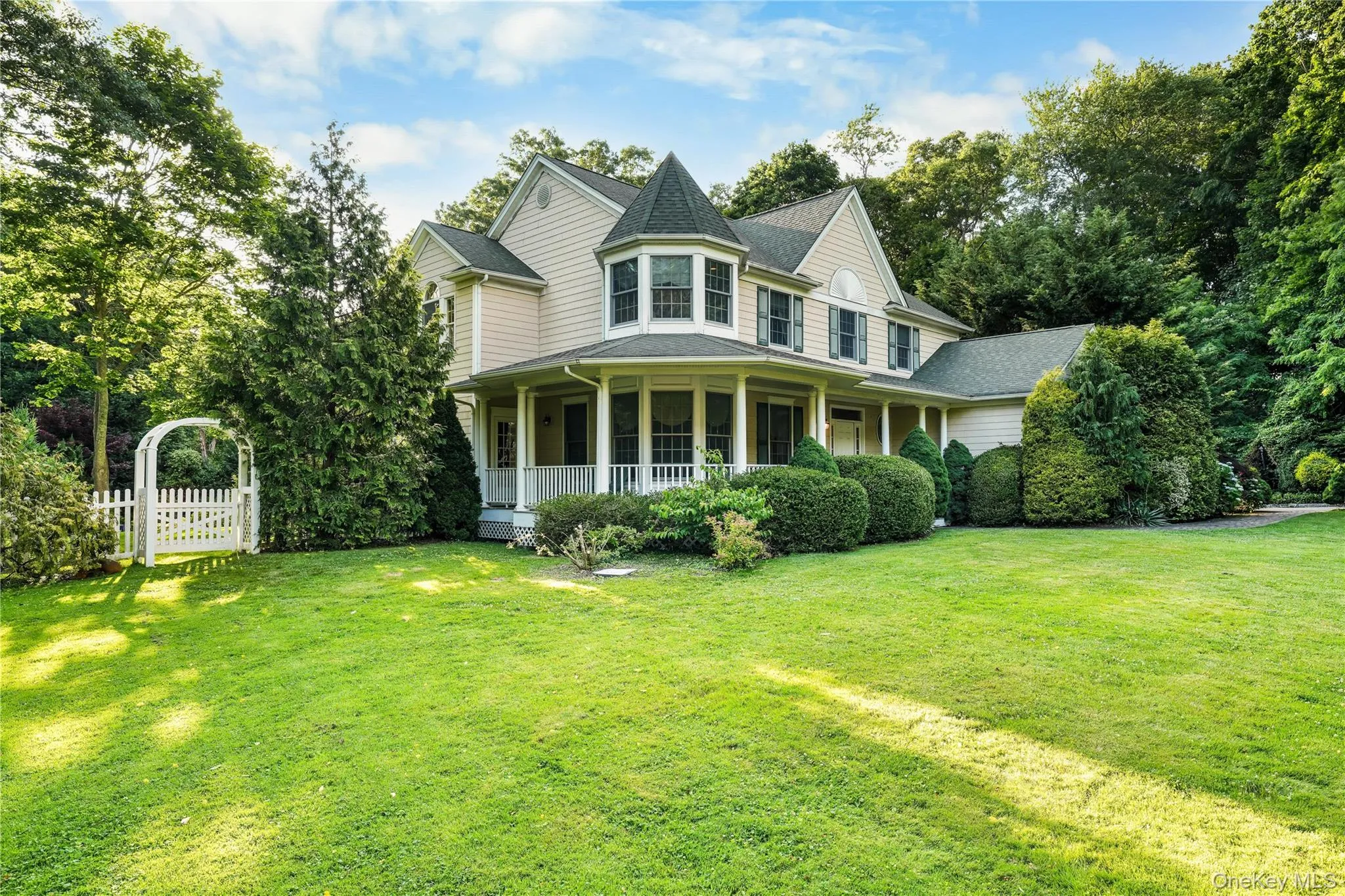 193 Pidgeon Hill Road, Huntington, NY, 5 Bedrooms Bedrooms, 13 Rooms Rooms,3 BathroomsBathrooms,Residential,For Rent,Pidgeon Hill,0,KEY1017489 193 Pidgeon Hill Road, Huntington, NY, 5 Bedrooms Bedrooms, 13 Rooms Rooms,3 BathroomsBathrooms,Residential,For Rent,Pidgeon Hill,0,KEY1017489