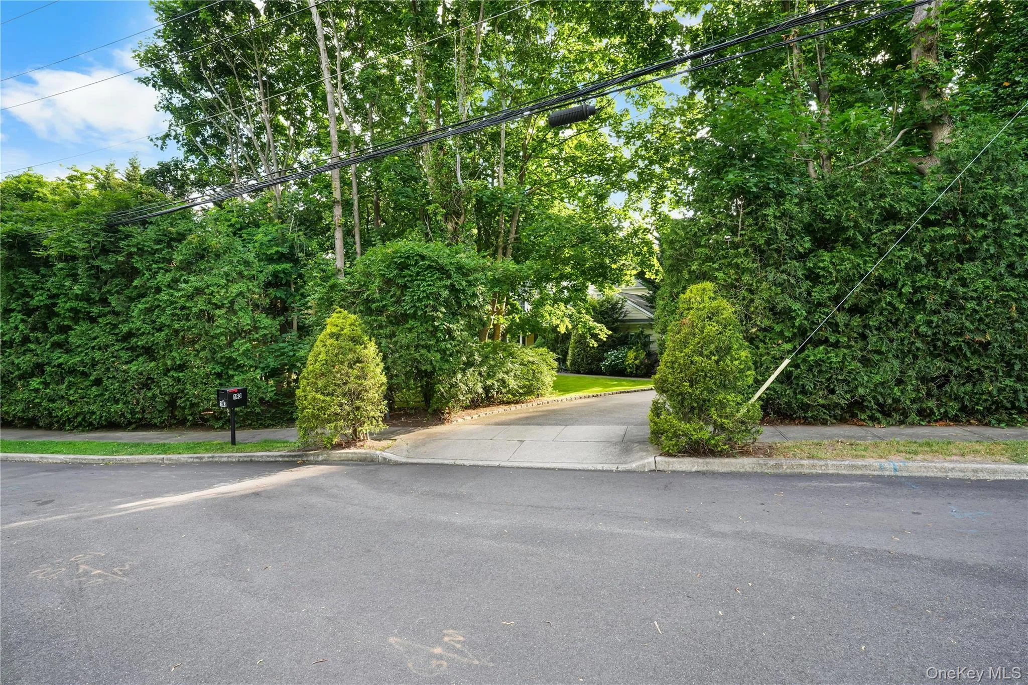 193 Pidgeon Hill Road, Huntington, NY, 5 Bedrooms Bedrooms, 13 Rooms Rooms,3 BathroomsBathrooms,Residential,For Rent,Pidgeon Hill,0,KEY1017489 193 Pidgeon Hill Road, Huntington, NY, 5 Bedrooms Bedrooms, 13 Rooms Rooms,3 BathroomsBathrooms,Residential,For Rent,Pidgeon Hill,0,KEY1017489