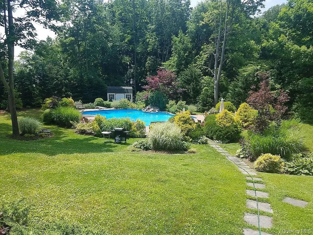 193 Pidgeon Hill Road, Huntington, NY, 5 Bedrooms Bedrooms, 13 Rooms Rooms,3 BathroomsBathrooms,Residential,For Rent,Pidgeon Hill,0,KEY1017489 193 Pidgeon Hill Road, Huntington, NY, 5 Bedrooms Bedrooms, 13 Rooms Rooms,3 BathroomsBathrooms,Residential,For Rent,Pidgeon Hill,0,KEY1017489