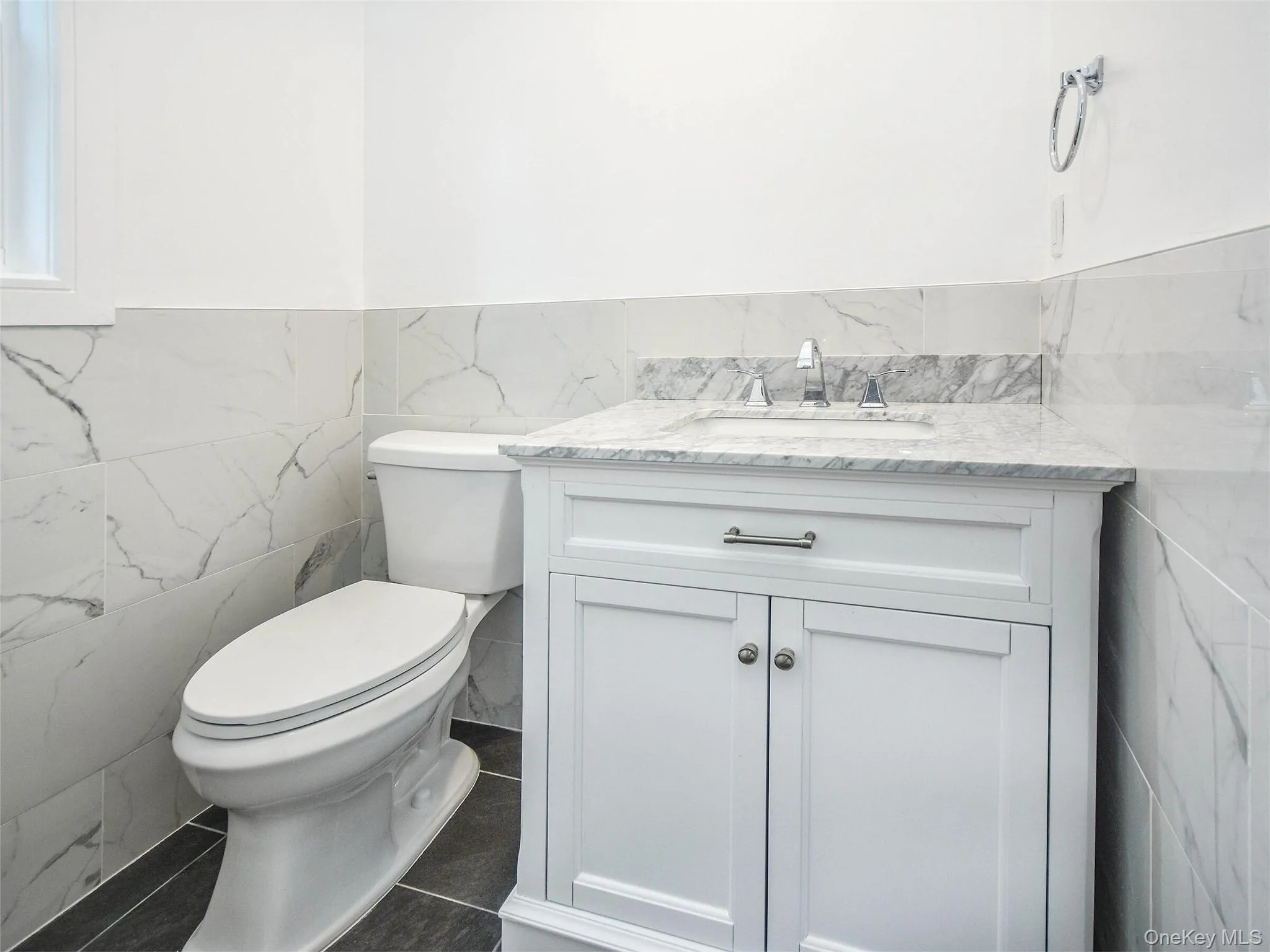 59A Hickory Road, North Hempstead, NY, 3 Bedrooms Bedrooms, 6 Rooms Rooms,2 BathroomsBathrooms,Residential Lease,For Rent,Hickory,0,1017497 59A Hickory Road, North Hempstead, NY, 3 Bedrooms Bedrooms, 6 Rooms Rooms,2 BathroomsBathrooms,Residential Lease,For Rent,Hickory,0,1017497