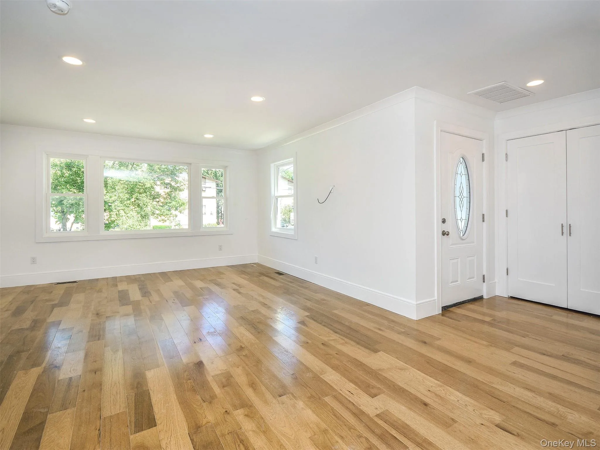 59A Hickory Road, North Hempstead, NY, 3 Bedrooms Bedrooms, 6 Rooms Rooms,2 BathroomsBathrooms,Residential Lease,For Rent,Hickory,0,1017497 59A Hickory Road, North Hempstead, NY, 3 Bedrooms Bedrooms, 6 Rooms Rooms,2 BathroomsBathrooms,Residential Lease,For Rent,Hickory,0,1017497