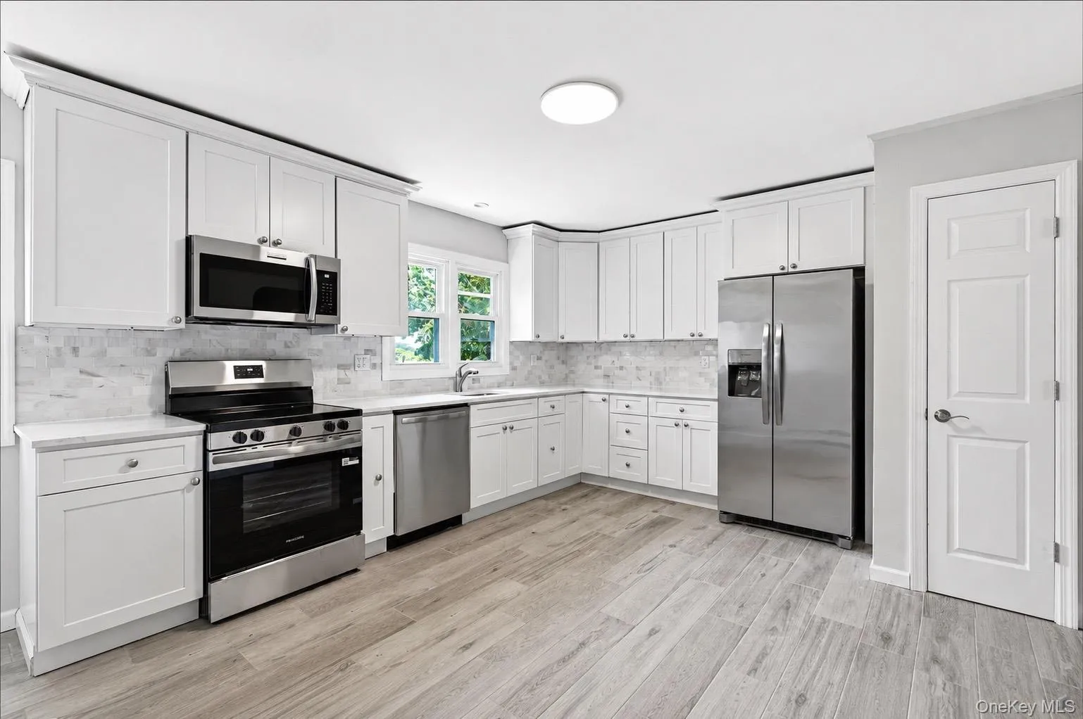 725 Peconic Lane, Southold, NY, 3 Bedrooms Bedrooms, 5 Rooms Rooms,1 BathroomBathrooms,Residential,For Rent,Peconic,0,1017498 725 Peconic Lane, Southold, NY, 3 Bedrooms Bedrooms, 5 Rooms Rooms,1 BathroomBathrooms,Residential,For Rent,Peconic,0,1017498