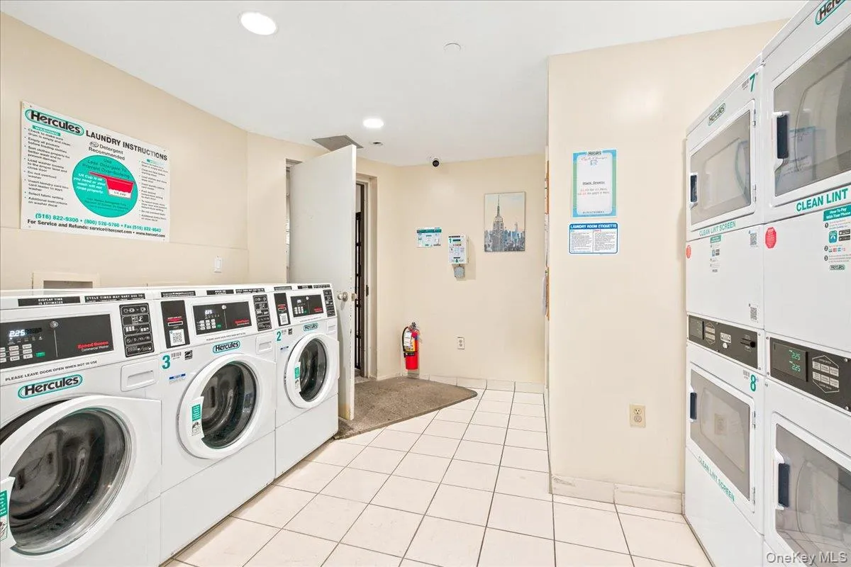 83-75 117th Street, New York, NY, 1 Bedroom Bedrooms, 4 Rooms Rooms,1 BathroomBathrooms,Residential,For Rent,117th,0,KEY1017503 83-75 117th Street, New York, NY, 1 Bedroom Bedrooms, 4 Rooms Rooms,1 BathroomBathrooms,Residential,For Rent,117th,0,KEY1017503