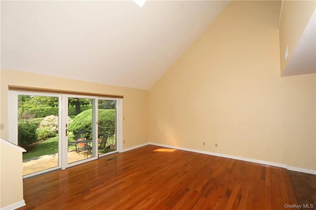 218 Stoneway Lane, Peekskill, NY, 2 Bedrooms Bedrooms, 5 Rooms Rooms,2 BathroomsBathrooms,Residential Lease,For Rent,Stoneway,0,1017505 218 Stoneway Lane, Peekskill, NY, 2 Bedrooms Bedrooms, 5 Rooms Rooms,2 BathroomsBathrooms,Residential Lease,For Rent,Stoneway,0,1017505