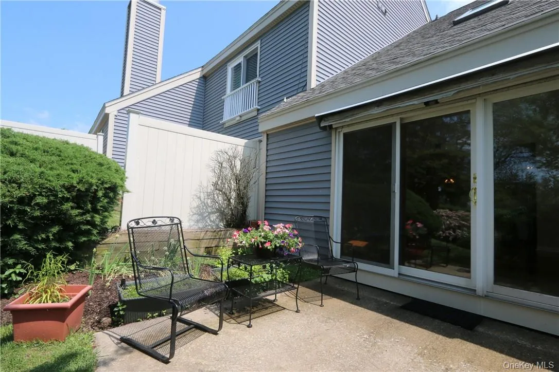 218 Stoneway Lane, Peekskill, NY, 2 Bedrooms Bedrooms, 5 Rooms Rooms,2 BathroomsBathrooms,Residential Lease,For Rent,Stoneway,0,1017505 218 Stoneway Lane, Peekskill, NY, 2 Bedrooms Bedrooms, 5 Rooms Rooms,2 BathroomsBathrooms,Residential Lease,For Rent,Stoneway,0,1017505
