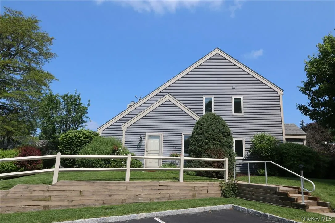 218 Stoneway Lane, Peekskill, NY, 2 Bedrooms Bedrooms, 5 Rooms Rooms,2 BathroomsBathrooms,Residential Lease,For Rent,Stoneway,0,1017505 218 Stoneway Lane, Peekskill, NY, 2 Bedrooms Bedrooms, 5 Rooms Rooms,2 BathroomsBathrooms,Residential Lease,For Rent,Stoneway,0,1017505