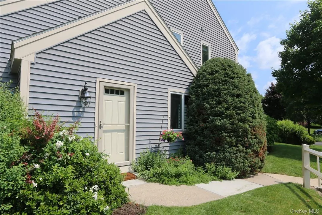 218 Stoneway Lane, Peekskill, NY, 2 Bedrooms Bedrooms, 5 Rooms Rooms,2 BathroomsBathrooms,Residential Lease,For Rent,Stoneway,0,1017505 218 Stoneway Lane, Peekskill, NY, 2 Bedrooms Bedrooms, 5 Rooms Rooms,2 BathroomsBathrooms,Residential Lease,For Rent,Stoneway,0,1017505