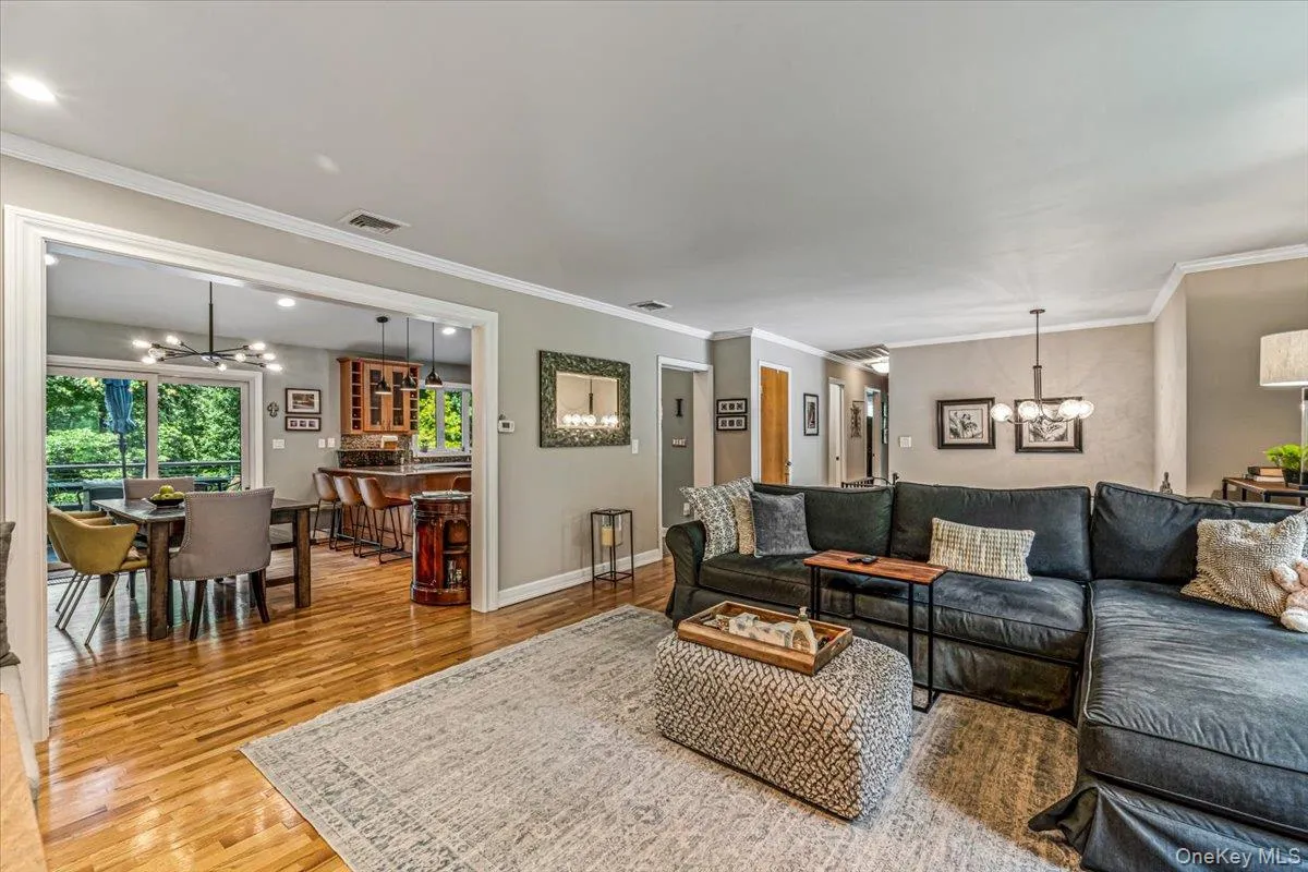 94 Hess Road, Clarkstown, NY, 4 Bedrooms Bedrooms, 7 Rooms Rooms,3 BathroomsBathrooms,Residential,For Rent,Hess,0,1017511 94 Hess Road, Clarkstown, NY, 4 Bedrooms Bedrooms, 7 Rooms Rooms,3 BathroomsBathrooms,Residential,For Rent,Hess,0,1017511