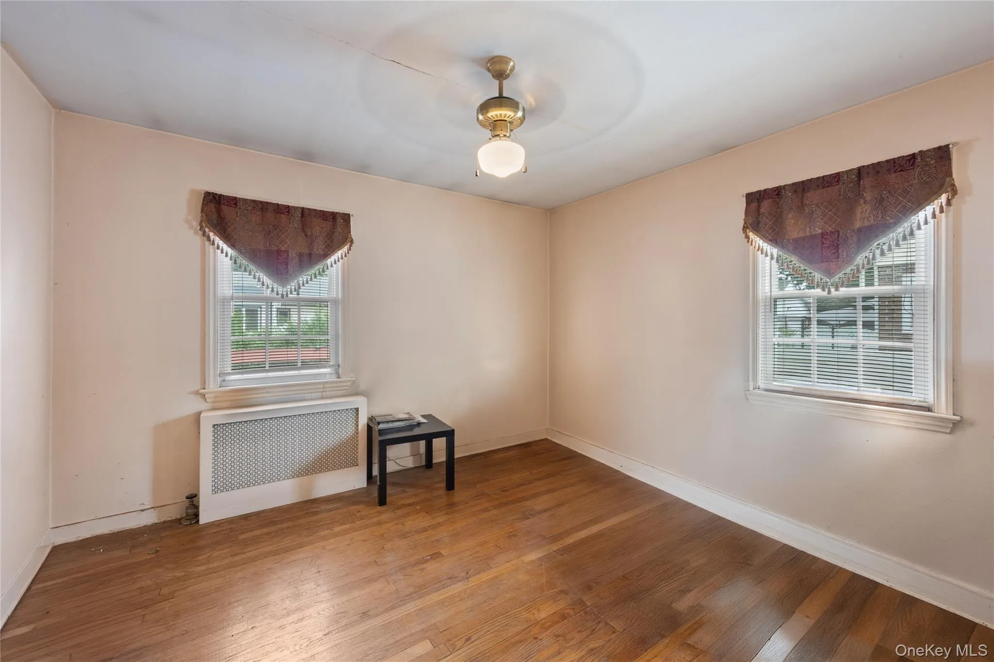 637 Stratford Road, Hempstead, NY, 4 Bedrooms Bedrooms, 7 Rooms Rooms,1 BathroomBathrooms,Residential,For Rent,Stratford,0,KEY1017513 637 Stratford Road, Hempstead, NY, 4 Bedrooms Bedrooms, 7 Rooms Rooms,1 BathroomBathrooms,Residential,For Rent,Stratford,0,KEY1017513