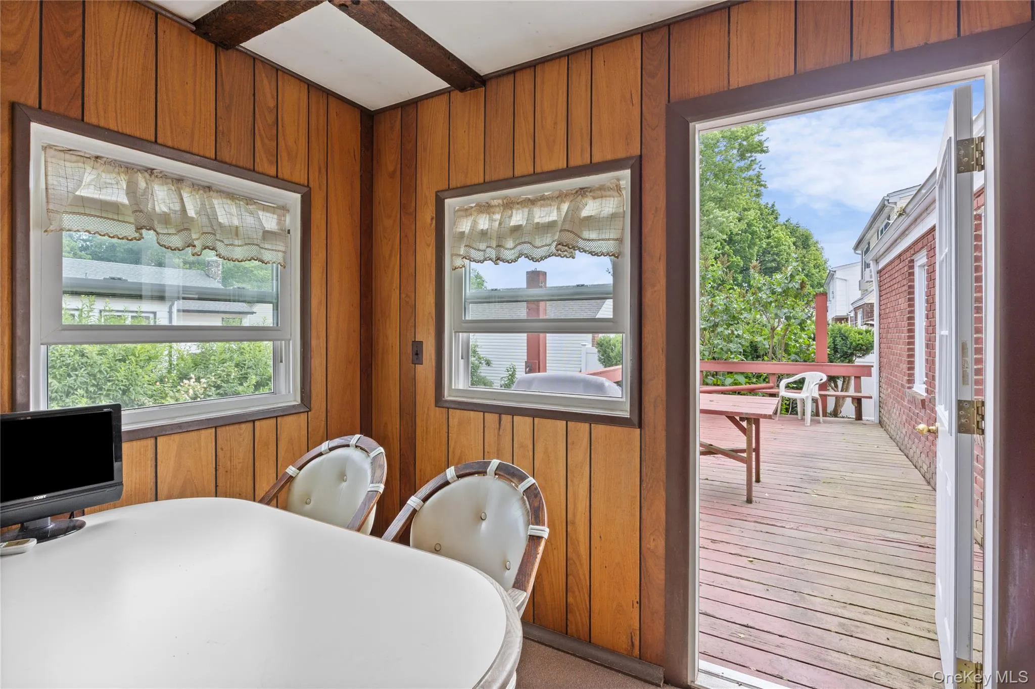 637 Stratford Road, Hempstead, NY, 4 Bedrooms Bedrooms, 7 Rooms Rooms,1 BathroomBathrooms,Residential,For Rent,Stratford,0,KEY1017513 637 Stratford Road, Hempstead, NY, 4 Bedrooms Bedrooms, 7 Rooms Rooms,1 BathroomBathrooms,Residential,For Rent,Stratford,0,KEY1017513