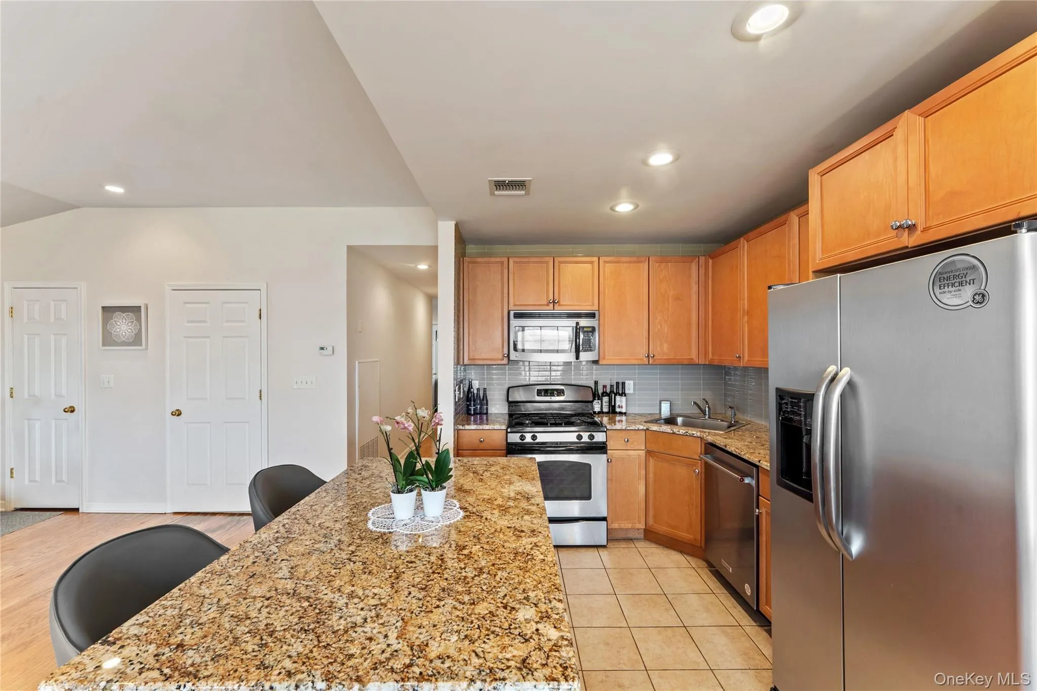 12206 Powells Cove Boulevard, New York, NY, 3 Bedrooms Bedrooms, 6 Rooms Rooms,2 BathroomsBathrooms,Residential,For Rent,Powells Cove,0,1017514 12206 Powells Cove Boulevard, New York, NY, 3 Bedrooms Bedrooms, 6 Rooms Rooms,2 BathroomsBathrooms,Residential,For Rent,Powells Cove,0,1017514