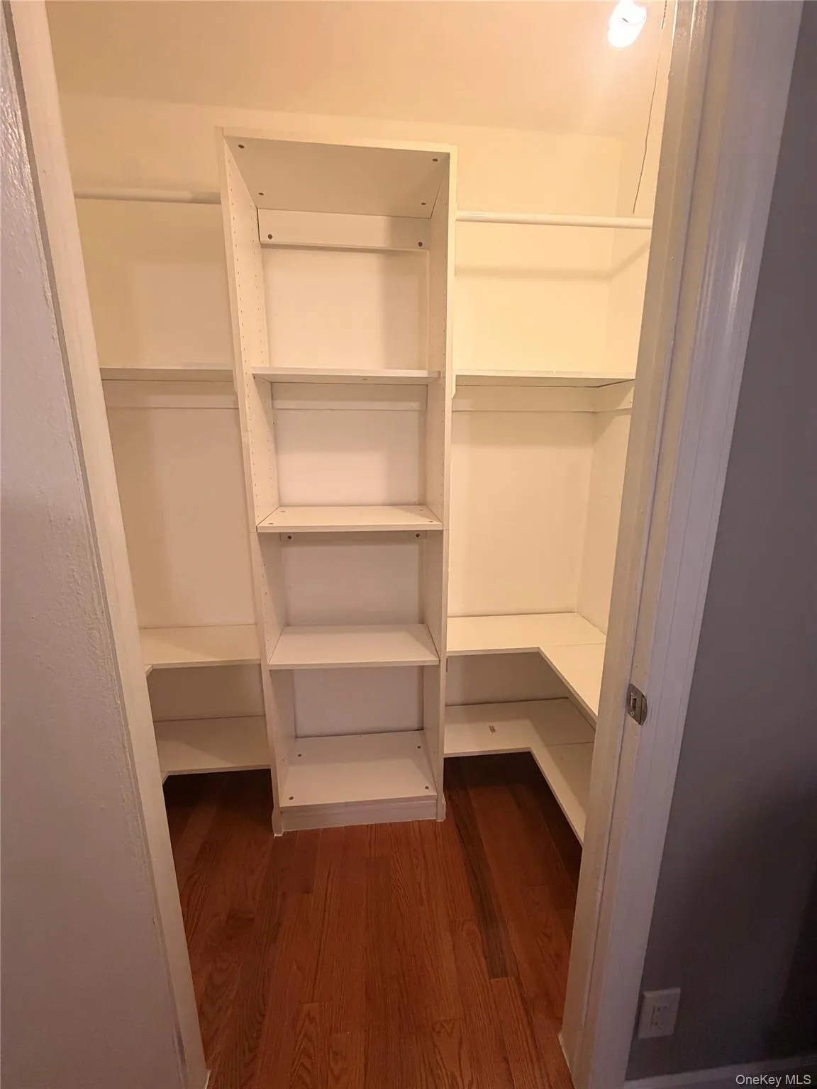 147-15 225th Street, New York, NY, 3 Bedrooms Bedrooms, 5 Rooms Rooms,1 BathroomBathrooms,Residential Lease,For Rent,225th,0,1017515 147-15 225th Street, New York, NY, 3 Bedrooms Bedrooms, 5 Rooms Rooms,1 BathroomBathrooms,Residential Lease,For Rent,225th,0,1017515