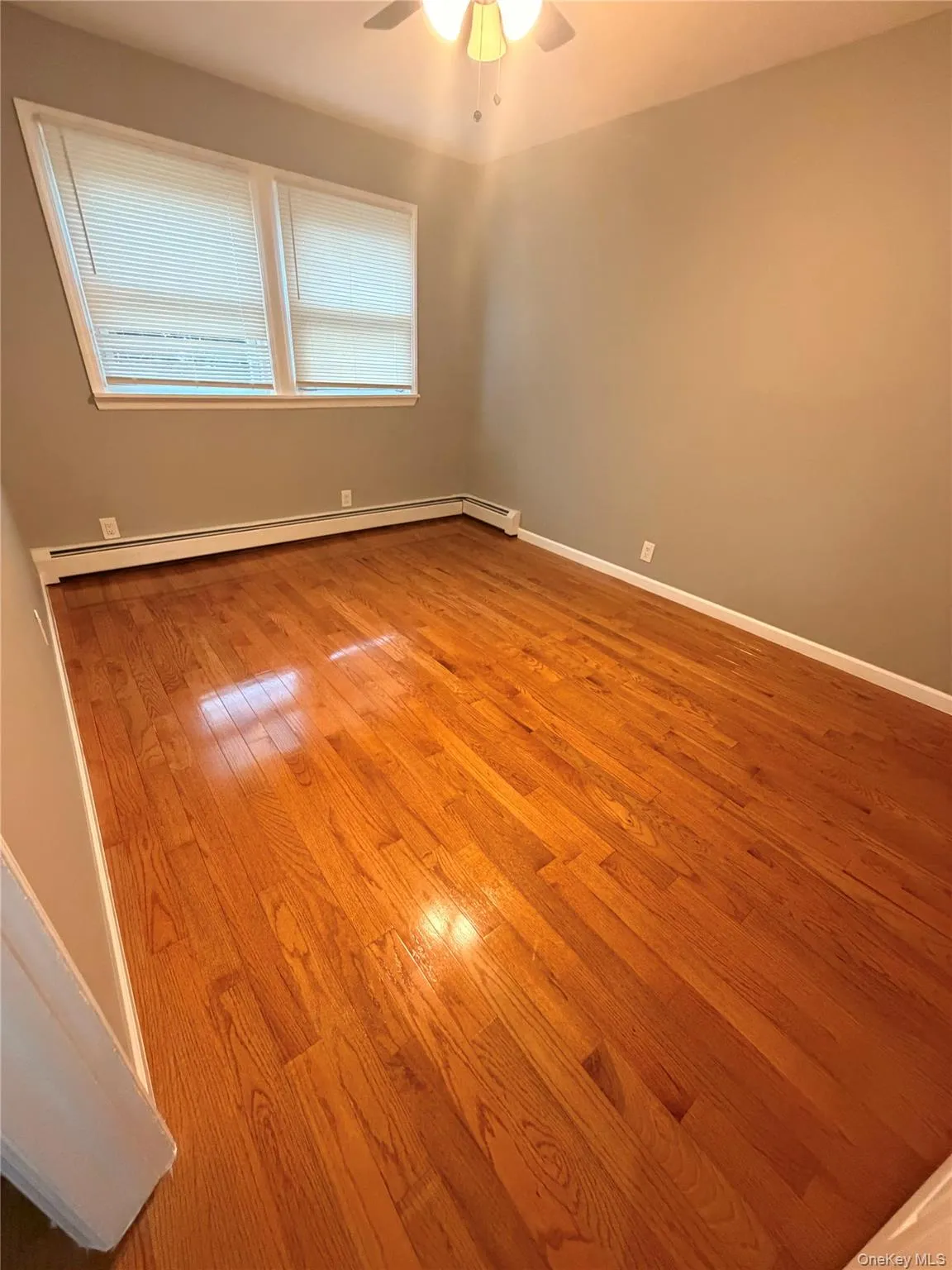 147-15 225th Street, New York, NY, 3 Bedrooms Bedrooms, 5 Rooms Rooms,1 BathroomBathrooms,Residential Lease,For Rent,225th,0,1017515 147-15 225th Street, New York, NY, 3 Bedrooms Bedrooms, 5 Rooms Rooms,1 BathroomBathrooms,Residential Lease,For Rent,225th,0,1017515