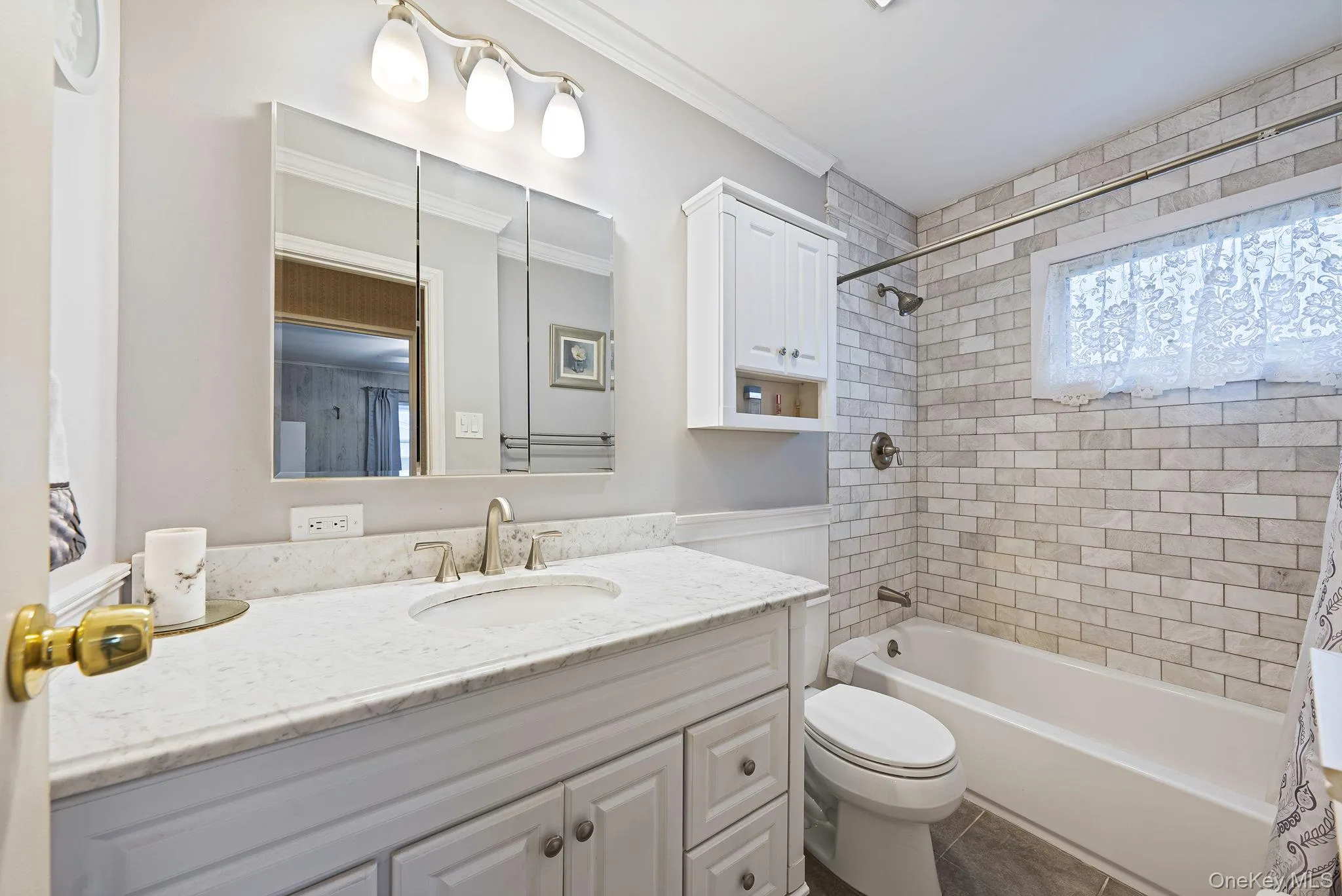 6 Elwin Place, Huntington, NY, 3 Bedrooms Bedrooms, 6 Rooms Rooms,1 BathroomBathrooms,Residential,For Rent,Elwin,0,KEY1017526 6 Elwin Place, Huntington, NY, 3 Bedrooms Bedrooms, 6 Rooms Rooms,1 BathroomBathrooms,Residential,For Rent,Elwin,0,KEY1017526