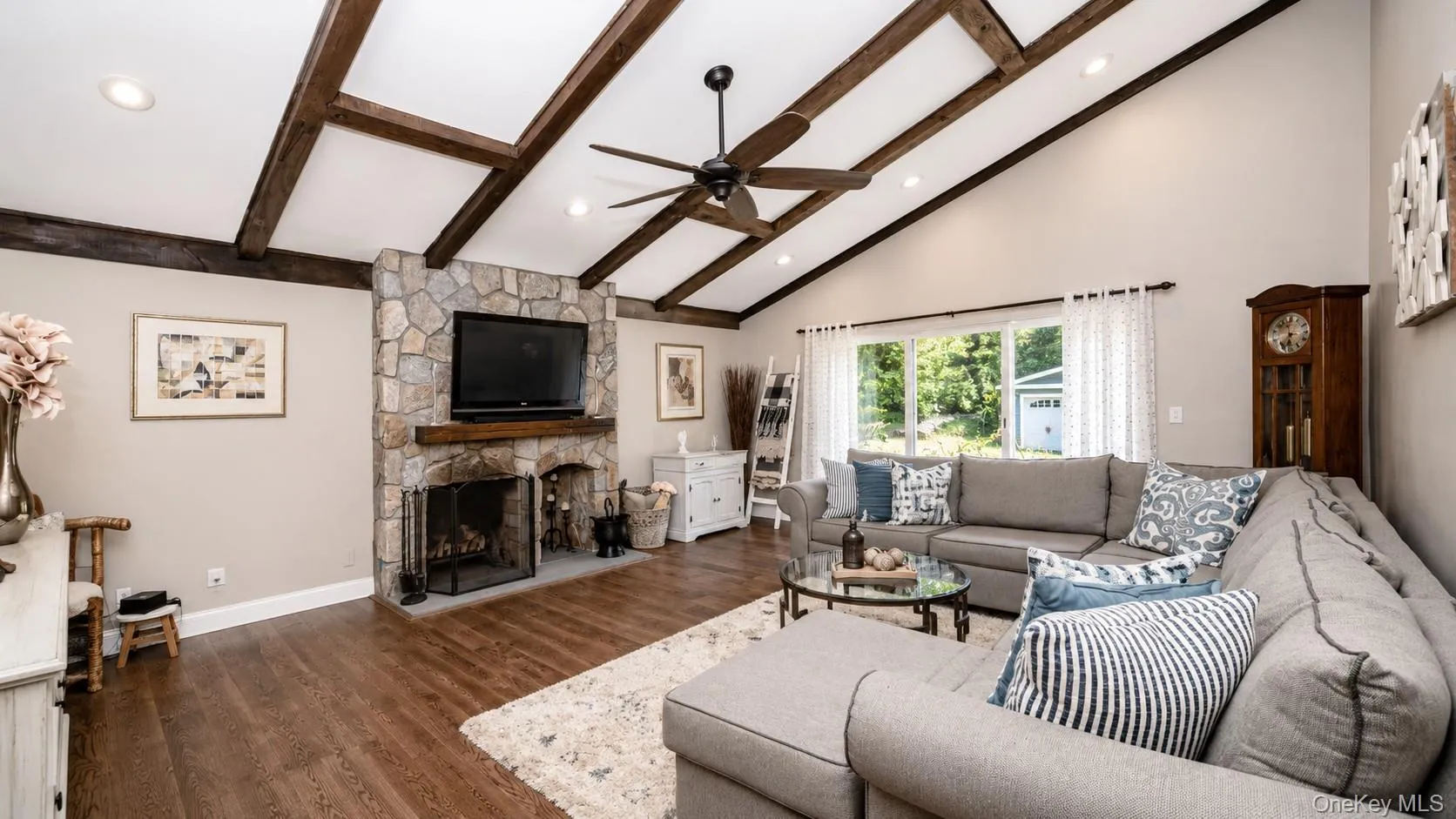 9 Huckleberry Lane, Brookhaven, NY, 4 Bedrooms Bedrooms, 10 Rooms Rooms,3 BathroomsBathrooms,Residential,For Rent,Huckleberry,0,KEY1017529 9 Huckleberry Lane, Brookhaven, NY, 4 Bedrooms Bedrooms, 10 Rooms Rooms,3 BathroomsBathrooms,Residential,For Rent,Huckleberry,0,KEY1017529