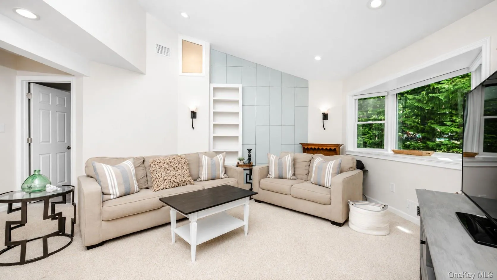 9 Huckleberry Lane, Brookhaven, NY, 4 Bedrooms Bedrooms, 10 Rooms Rooms,3 BathroomsBathrooms,Residential,For Rent,Huckleberry,0,KEY1017529 9 Huckleberry Lane, Brookhaven, NY, 4 Bedrooms Bedrooms, 10 Rooms Rooms,3 BathroomsBathrooms,Residential,For Rent,Huckleberry,0,KEY1017529