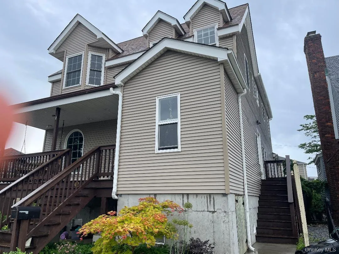 420 Fulton Street, Long Beach, NY, 3 Bedrooms Bedrooms, 6 Rooms Rooms,2 BathroomsBathrooms,Residential Lease,For Rent,Fulton,0,KEY1017530 420 Fulton Street, Long Beach, NY, 3 Bedrooms Bedrooms, 6 Rooms Rooms,2 BathroomsBathrooms,Residential Lease,For Rent,Fulton,0,KEY1017530
