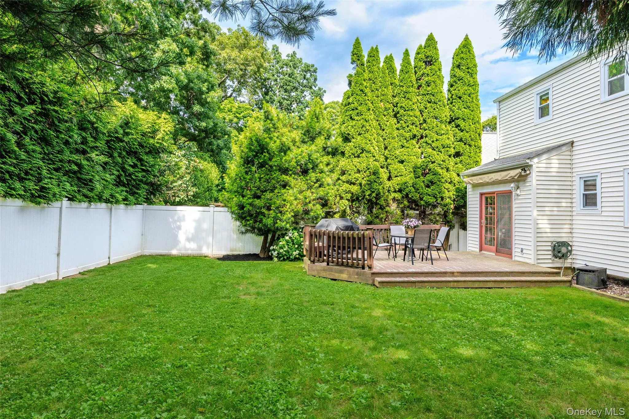 Fenced and private to enjoy the outdoors Fenced and private to enjoy the outdoors