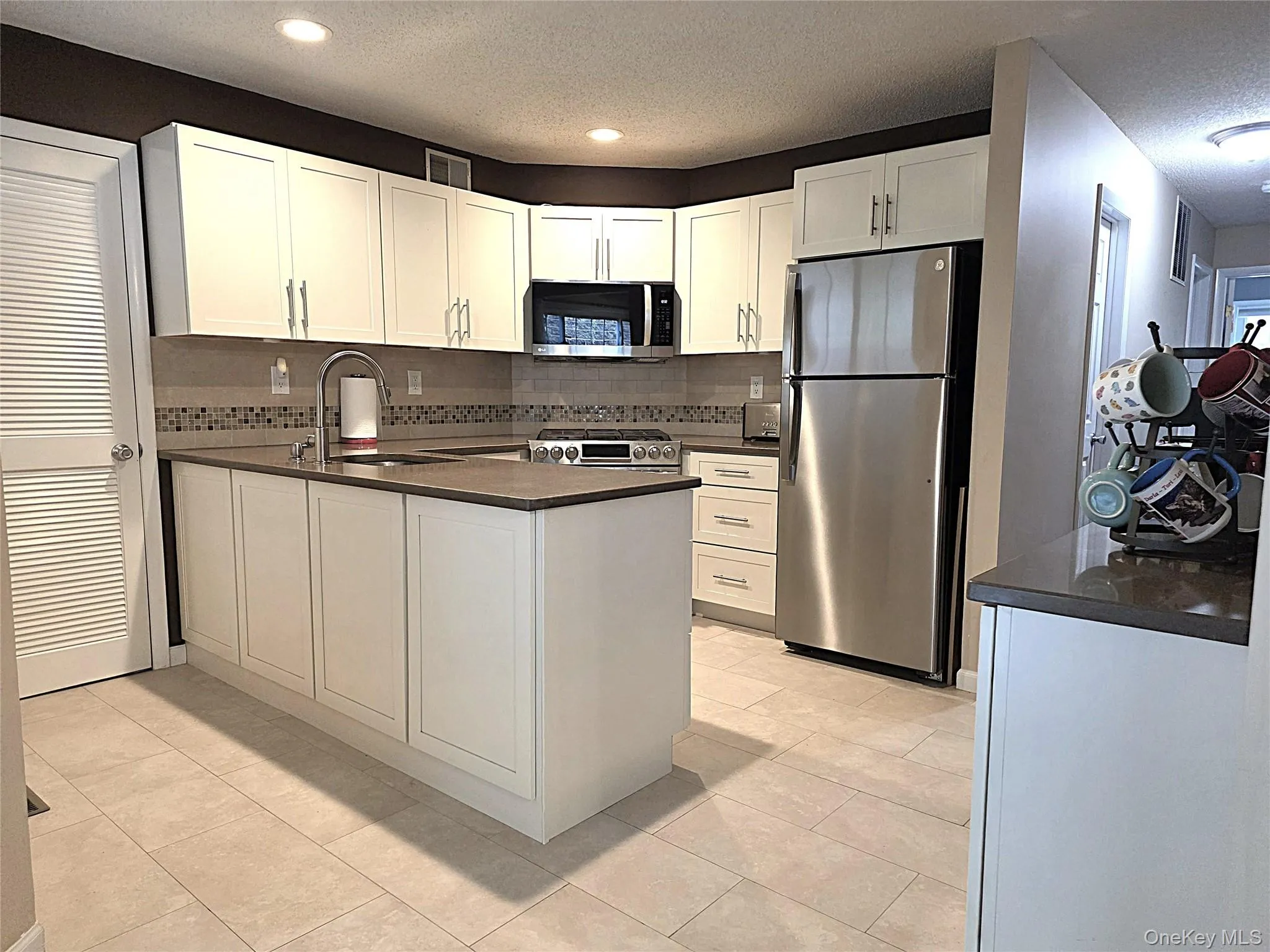 99 Eagle Ridge Way, Clarkstown, NY, 2 Bedrooms Bedrooms, 5 Rooms Rooms,2 BathroomsBathrooms,Residential,For Rent,Eagle Ridge,0,1017533 99 Eagle Ridge Way, Clarkstown, NY, 2 Bedrooms Bedrooms, 5 Rooms Rooms,2 BathroomsBathrooms,Residential,For Rent,Eagle Ridge,0,1017533