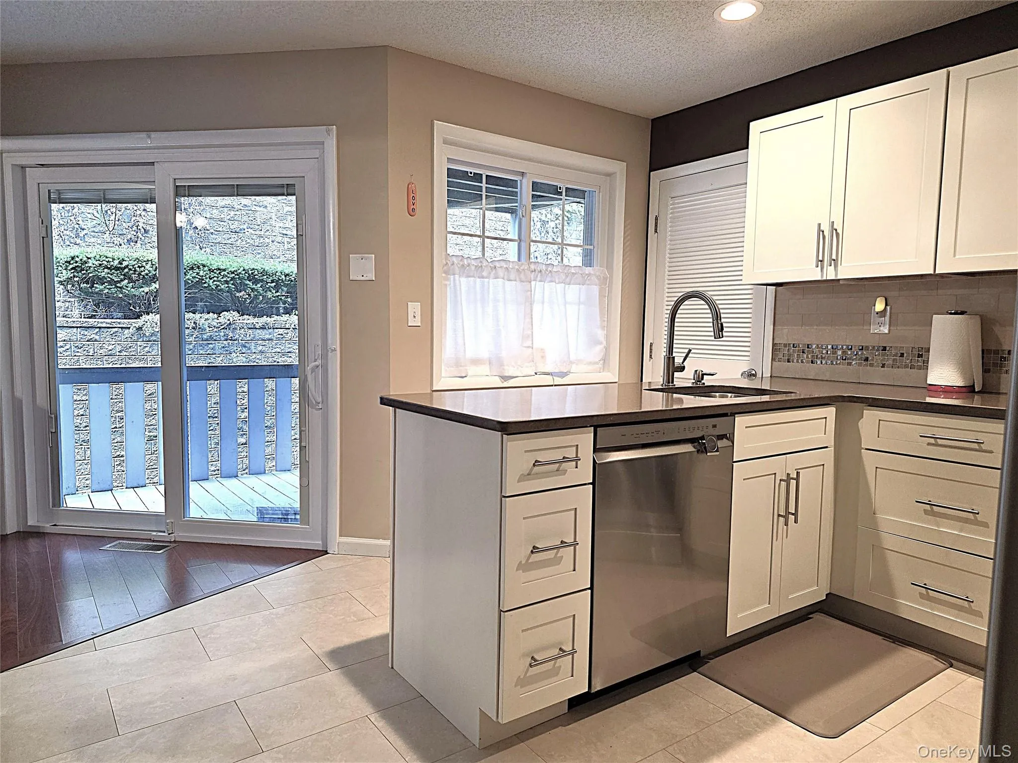 99 Eagle Ridge Way, Clarkstown, NY, 2 Bedrooms Bedrooms, 5 Rooms Rooms,2 BathroomsBathrooms,Residential,For Rent,Eagle Ridge,0,1017533 99 Eagle Ridge Way, Clarkstown, NY, 2 Bedrooms Bedrooms, 5 Rooms Rooms,2 BathroomsBathrooms,Residential,For Rent,Eagle Ridge,0,1017533