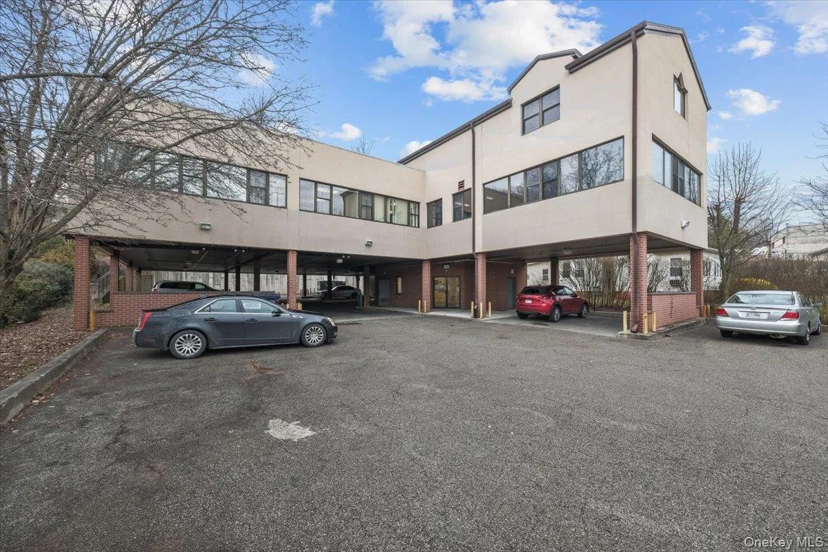 8 Revolutionary Road, Ossining, NY, ,Commercial Lease,For Rent,Revolutionary,0,1017536 8 Revolutionary Road, Ossining, NY, ,Commercial Lease,For Rent,Revolutionary,0,1017536