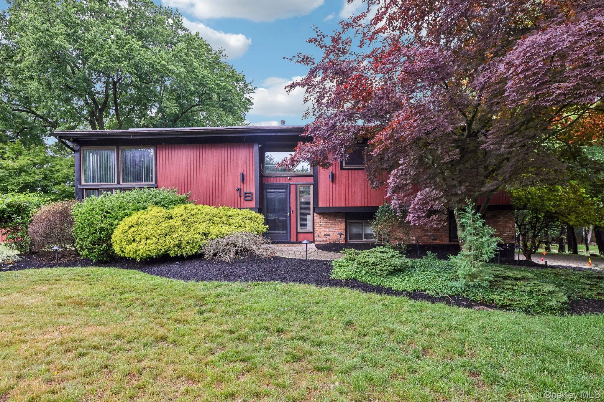 18 Pippen Place, Clarkstown, NY, 5 Bedrooms Bedrooms, 12 Rooms Rooms,3 BathroomsBathrooms,Residential,For Rent,Pippen,0,KEY1017540 18 Pippen Place, Clarkstown, NY, 5 Bedrooms Bedrooms, 12 Rooms Rooms,3 BathroomsBathrooms,Residential,For Rent,Pippen,0,KEY1017540