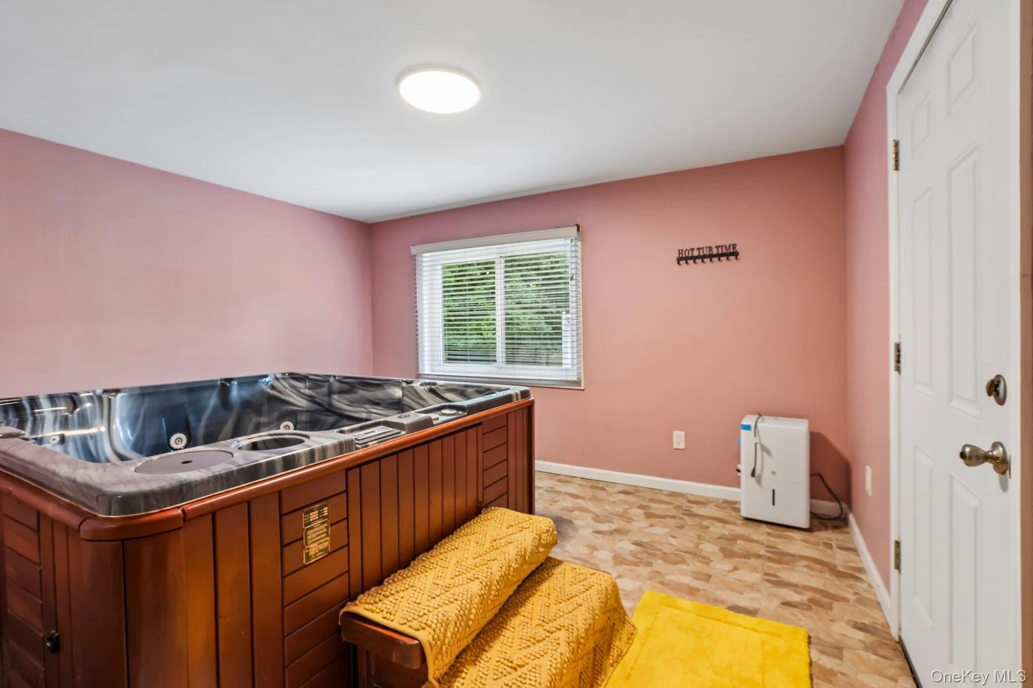 18 Pippen Place, Clarkstown, NY, 5 Bedrooms Bedrooms, 12 Rooms Rooms,3 BathroomsBathrooms,Residential,For Rent,Pippen,0,KEY1017540 18 Pippen Place, Clarkstown, NY, 5 Bedrooms Bedrooms, 12 Rooms Rooms,3 BathroomsBathrooms,Residential,For Rent,Pippen,0,KEY1017540