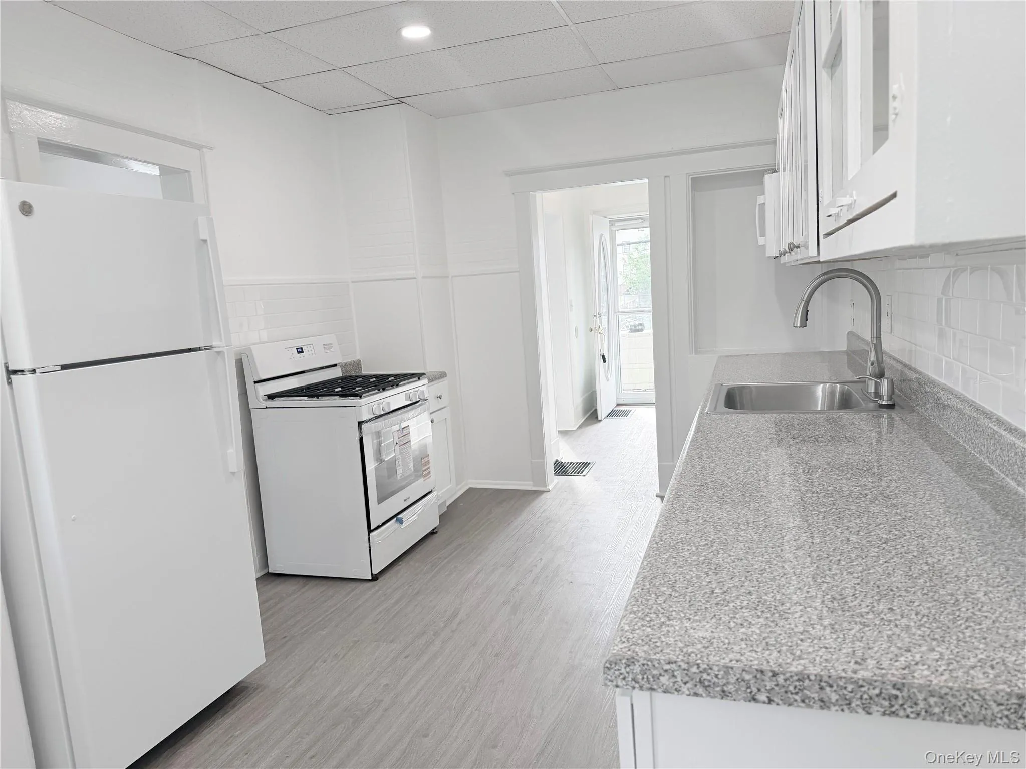 406 Tower Avenue, Montgomery, NY, 2 Bedrooms Bedrooms, 5 Rooms Rooms,1 BathroomBathrooms,Residential Lease,For Rent,Tower,0,1017548 406 Tower Avenue, Montgomery, NY, 2 Bedrooms Bedrooms, 5 Rooms Rooms,1 BathroomBathrooms,Residential Lease,For Rent,Tower,0,1017548