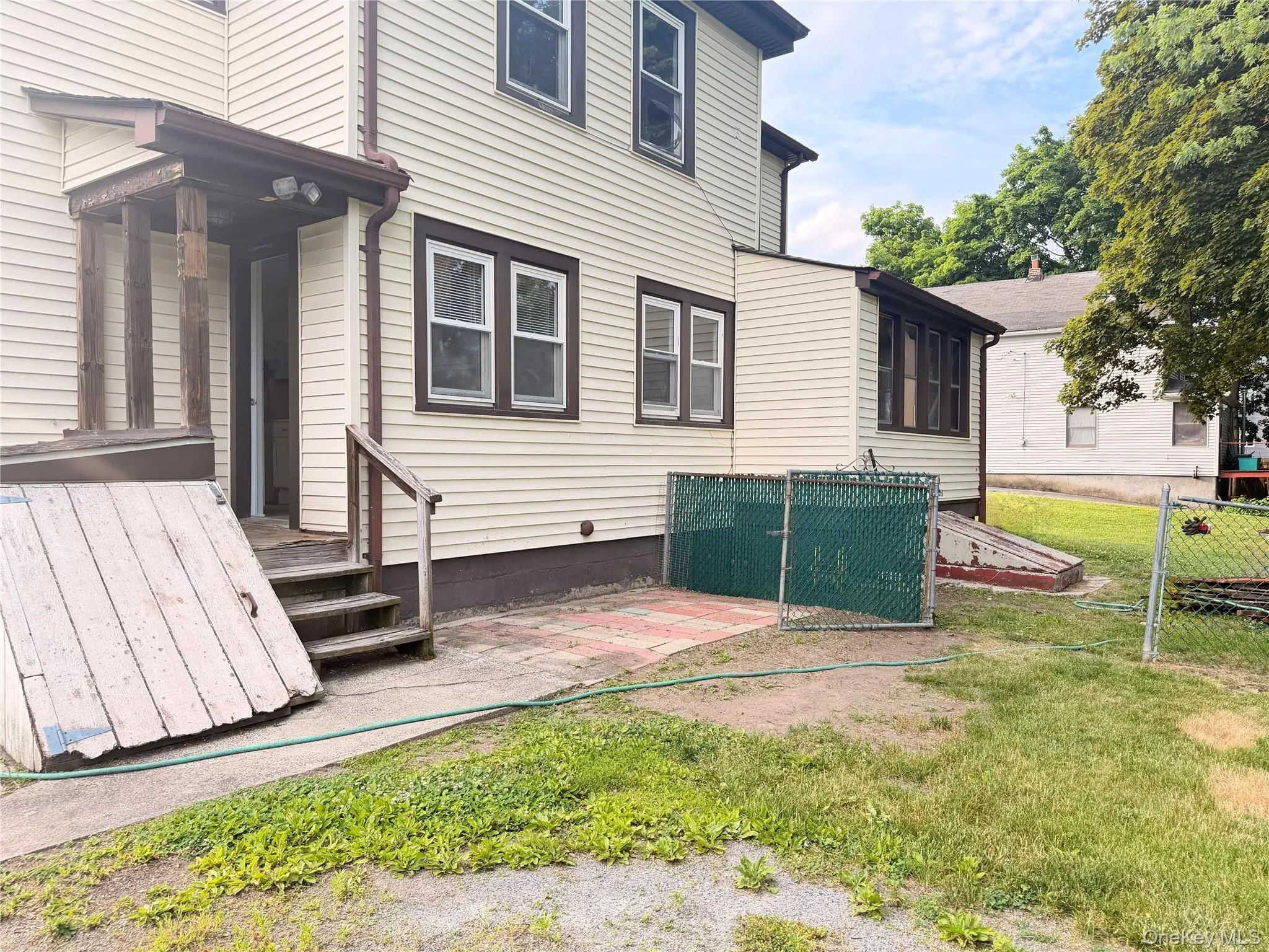 406 Tower Avenue, Montgomery, NY, 2 Bedrooms Bedrooms, 5 Rooms Rooms,1 BathroomBathrooms,Residential Lease,For Rent,Tower,0,1017548 406 Tower Avenue, Montgomery, NY, 2 Bedrooms Bedrooms, 5 Rooms Rooms,1 BathroomBathrooms,Residential Lease,For Rent,Tower,0,1017548