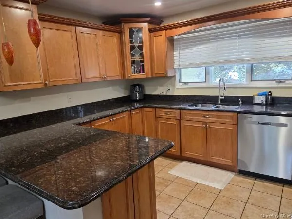 35 Allison, Orangetown, NY, 3 Bedrooms Bedrooms, 7 Rooms Rooms,1 BathroomBathrooms,Residential Lease,For Rent,Allison,0,KEY1017551 35 Allison, Orangetown, NY, 3 Bedrooms Bedrooms, 7 Rooms Rooms,1 BathroomBathrooms,Residential Lease,For Rent,Allison,0,KEY1017551