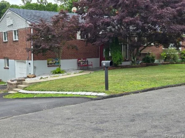 35 Allison, Orangetown, NY, 3 Bedrooms Bedrooms, 7 Rooms Rooms,1 BathroomBathrooms,Residential Lease,For Rent,Allison,0,KEY1017551 35 Allison, Orangetown, NY, 3 Bedrooms Bedrooms, 7 Rooms Rooms,1 BathroomBathrooms,Residential Lease,For Rent,Allison,0,KEY1017551