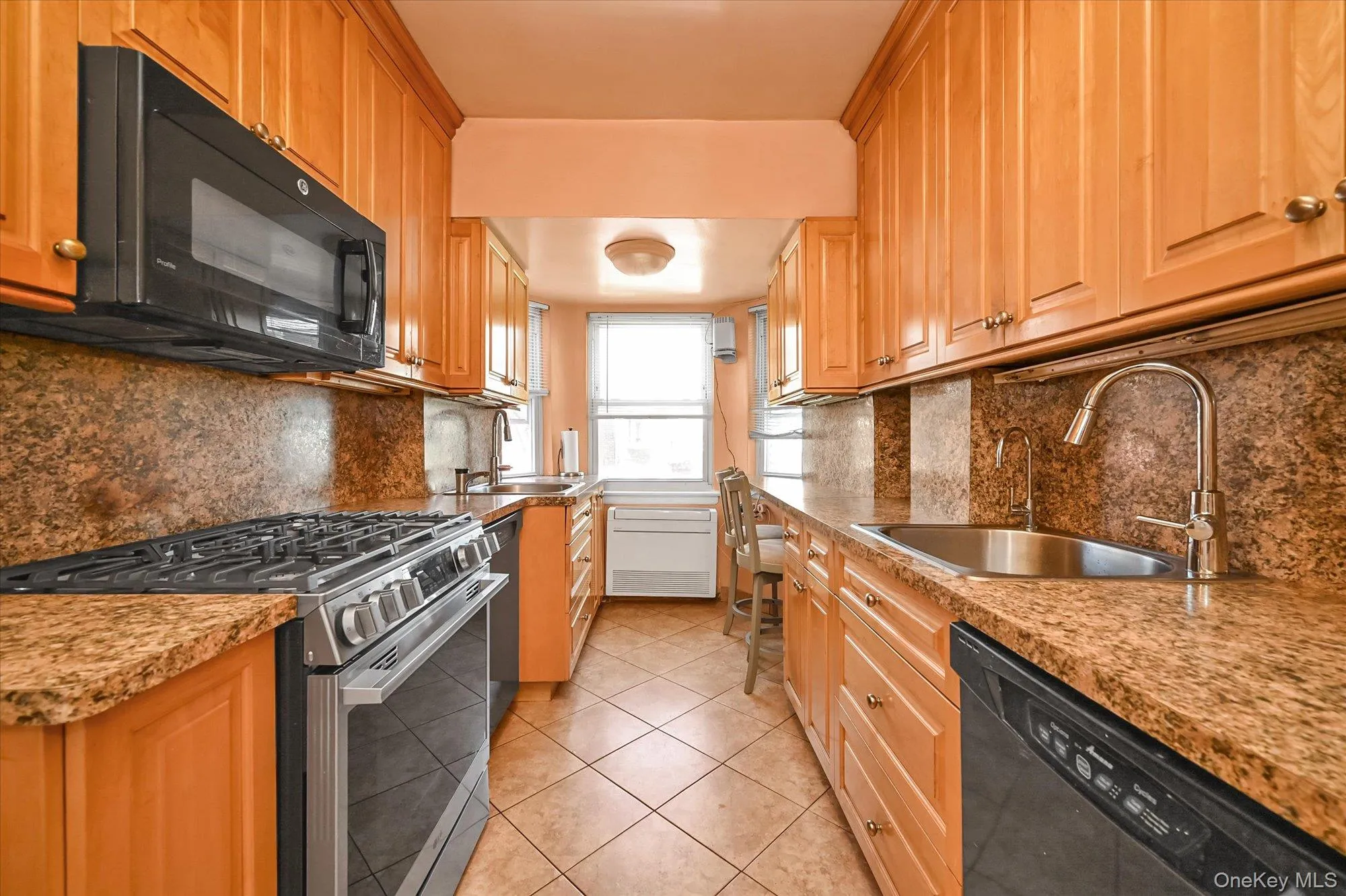 136-43 71st Road, New York, NY, 3 Bedrooms Bedrooms, 6 Rooms Rooms,2 BathroomsBathrooms,Residential,For Rent,71st,0,1017552 136-43 71st Road, New York, NY, 3 Bedrooms Bedrooms, 6 Rooms Rooms,2 BathroomsBathrooms,Residential,For Rent,71st,0,1017552