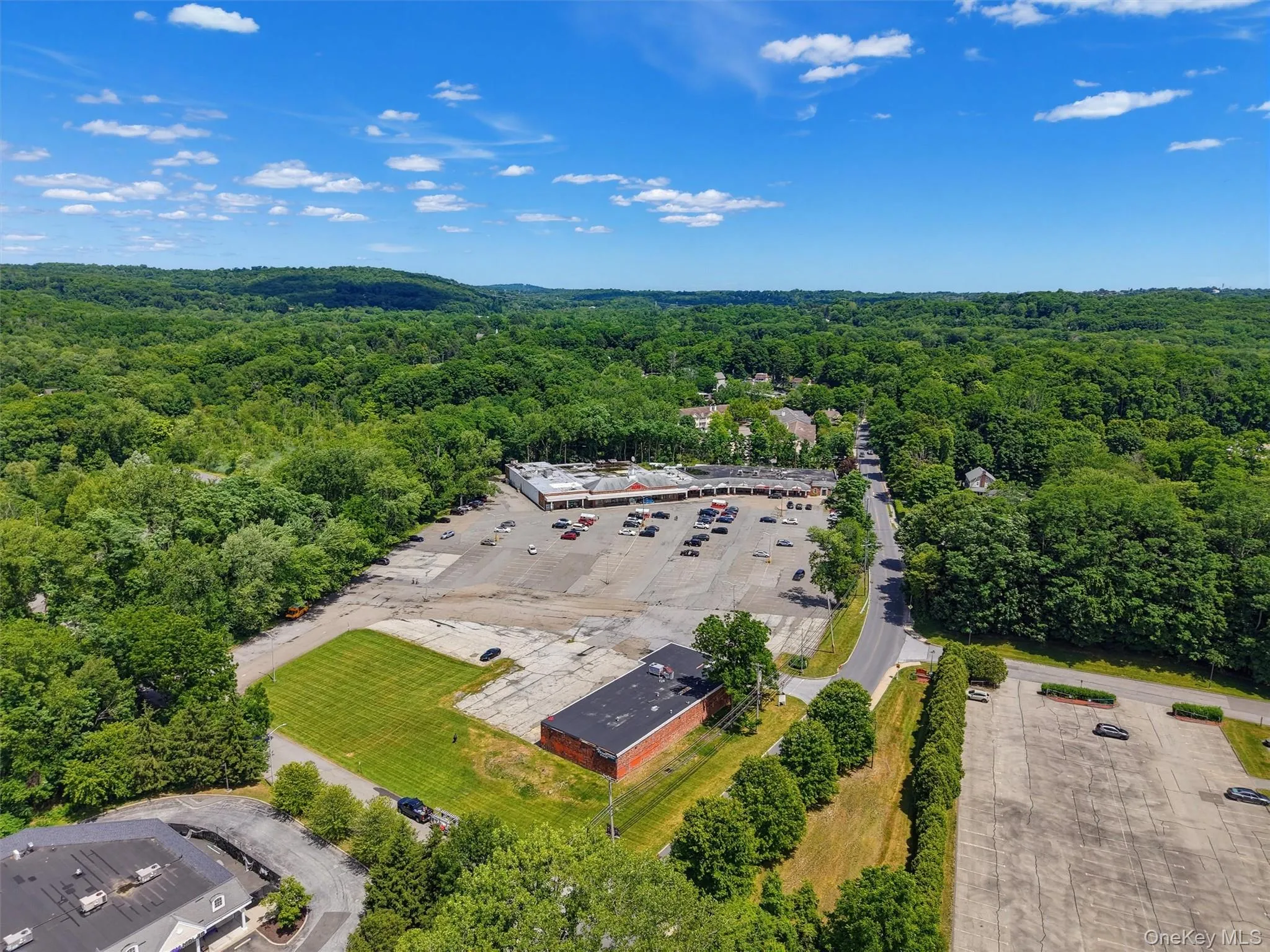 1375 East Main Street, Yorktown, NY, ,Commercial Lease,For Rent,East Main,0,1017553 1375 East Main Street, Yorktown, NY, ,Commercial Lease,For Rent,East Main,0,1017553