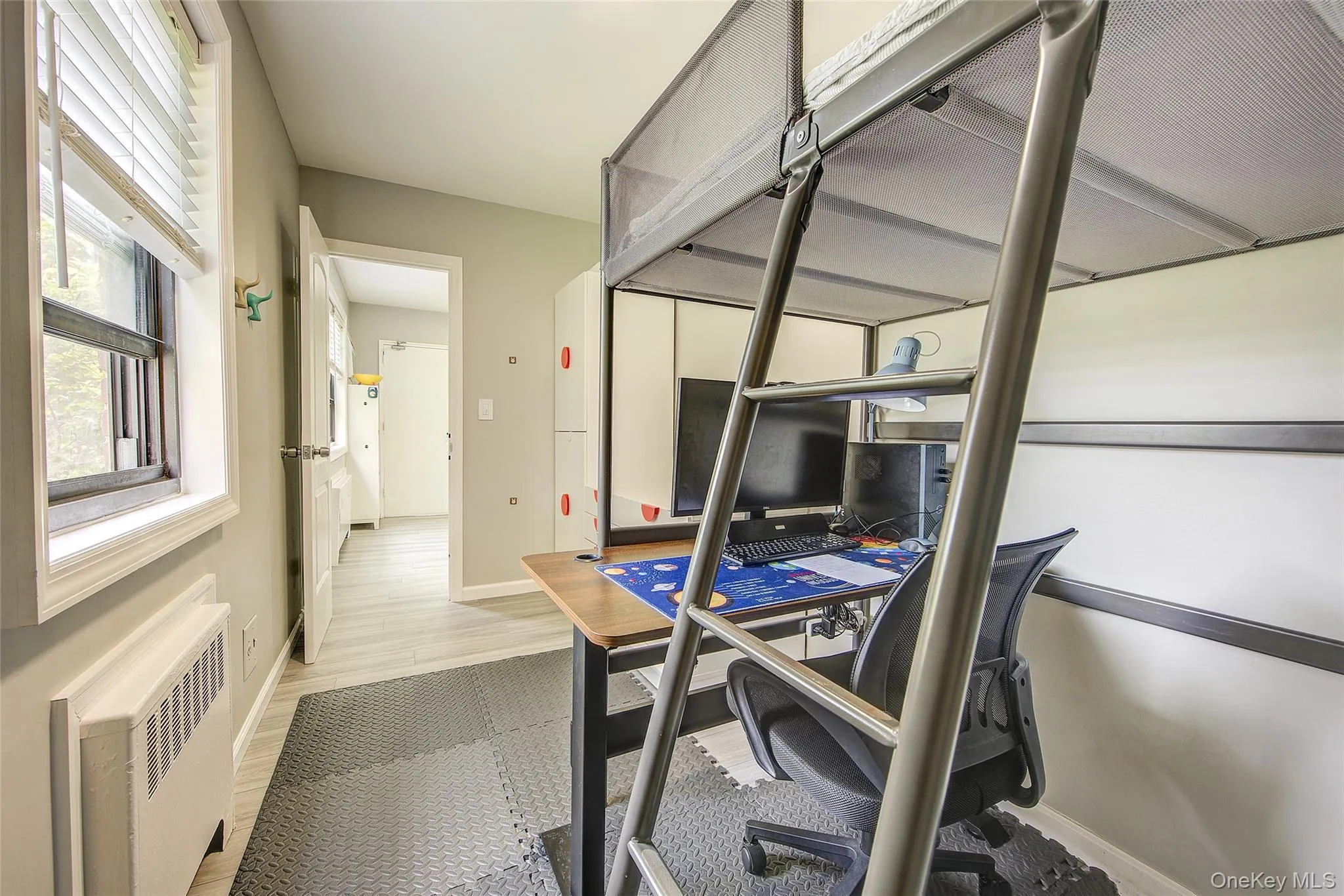 199-21 19th Avenue, New York, NY, 2 Bedrooms Bedrooms, 5 Rooms Rooms,1 BathroomBathrooms,Residential,For Rent,19th,0,KEY1017558 199-21 19th Avenue, New York, NY, 2 Bedrooms Bedrooms, 5 Rooms Rooms,1 BathroomBathrooms,Residential,For Rent,19th,0,KEY1017558