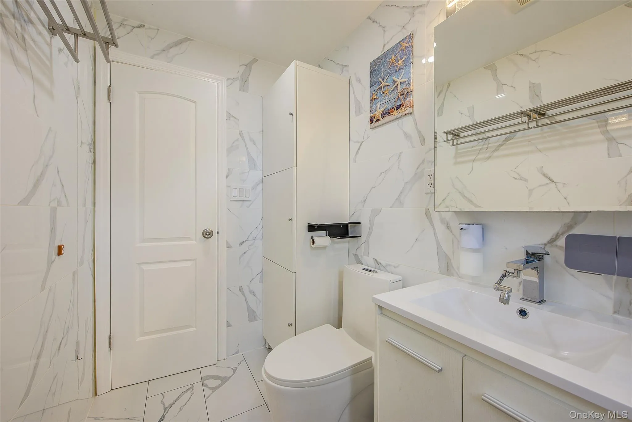 199-21 19th Avenue, New York, NY, 2 Bedrooms Bedrooms, 5 Rooms Rooms,1 BathroomBathrooms,Residential,For Rent,19th,0,KEY1017558 199-21 19th Avenue, New York, NY, 2 Bedrooms Bedrooms, 5 Rooms Rooms,1 BathroomBathrooms,Residential,For Rent,19th,0,KEY1017558