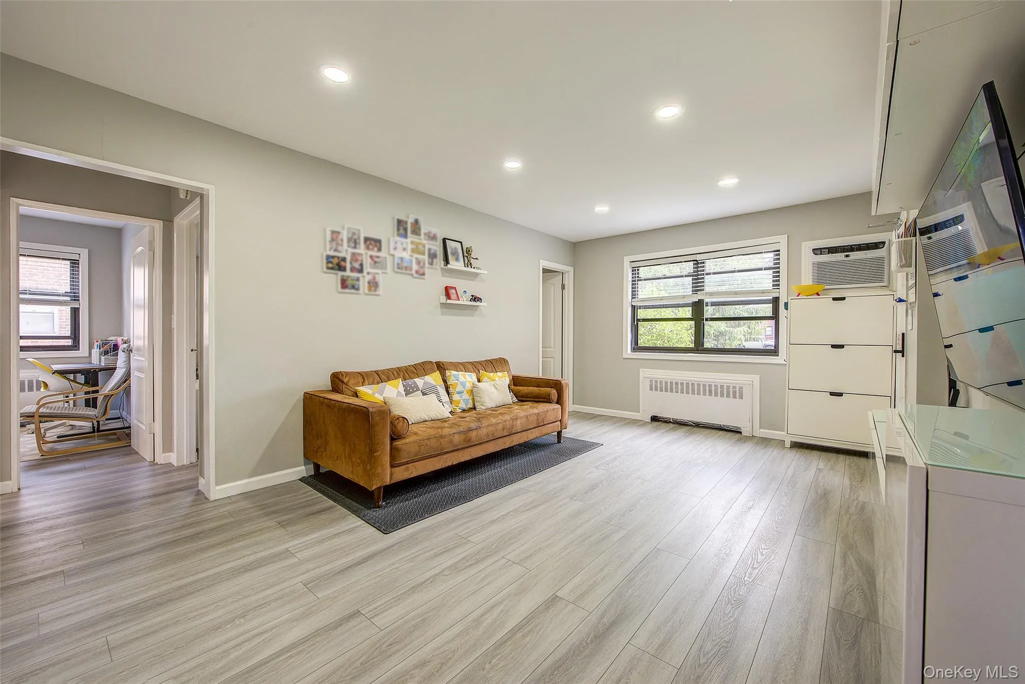 199-21 19th Avenue, New York, NY, 2 Bedrooms Bedrooms, 5 Rooms Rooms,1 BathroomBathrooms,Residential,For Rent,19th,0,KEY1017558 199-21 19th Avenue, New York, NY, 2 Bedrooms Bedrooms, 5 Rooms Rooms,1 BathroomBathrooms,Residential,For Rent,19th,0,KEY1017558
