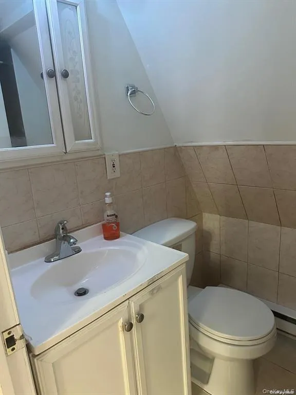 1032 Union Boulevard, Islip, NY, 1 Bedroom Bedrooms, 3 Rooms Rooms,1 BathroomBathrooms,Residential Lease,For Rent,Union,0,KEY1017576 1032 Union Boulevard, Islip, NY, 1 Bedroom Bedrooms, 3 Rooms Rooms,1 BathroomBathrooms,Residential Lease,For Rent,Union,0,KEY1017576