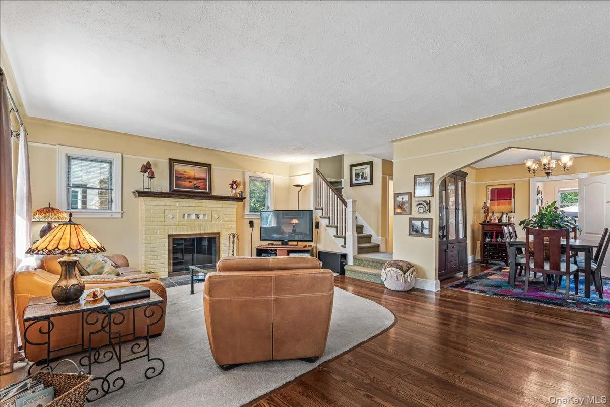 25 Archer Road, Hempstead, NY, 3 Bedrooms Bedrooms, 12 Rooms Rooms,2 BathroomsBathrooms,Residential,For Rent,Archer,0,1017580 25 Archer Road, Hempstead, NY, 3 Bedrooms Bedrooms, 12 Rooms Rooms,2 BathroomsBathrooms,Residential,For Rent,Archer,0,1017580
