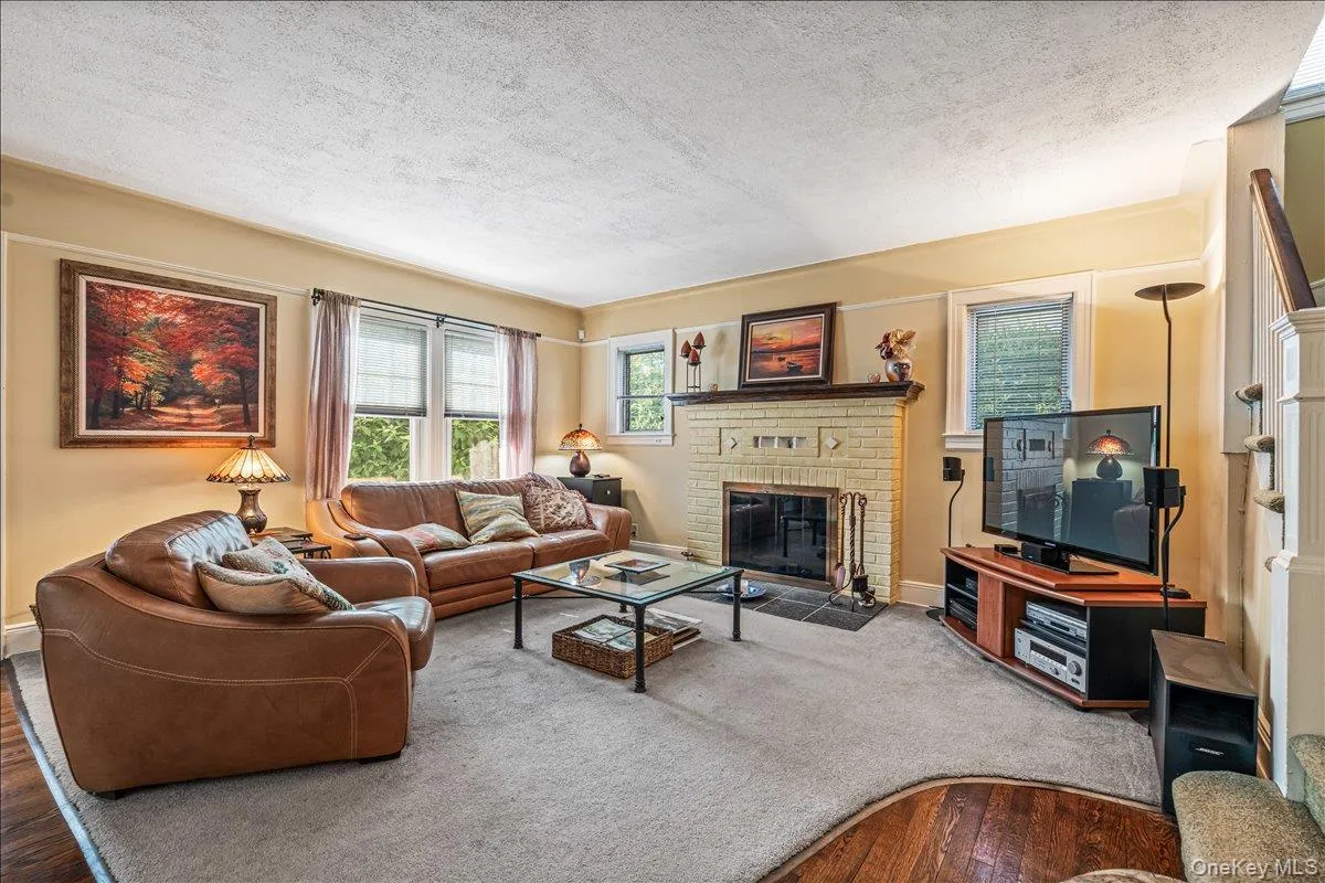 25 Archer Road, Hempstead, NY, 3 Bedrooms Bedrooms, 12 Rooms Rooms,2 BathroomsBathrooms,Residential,For Rent,Archer,0,1017580 25 Archer Road, Hempstead, NY, 3 Bedrooms Bedrooms, 12 Rooms Rooms,2 BathroomsBathrooms,Residential,For Rent,Archer,0,1017580