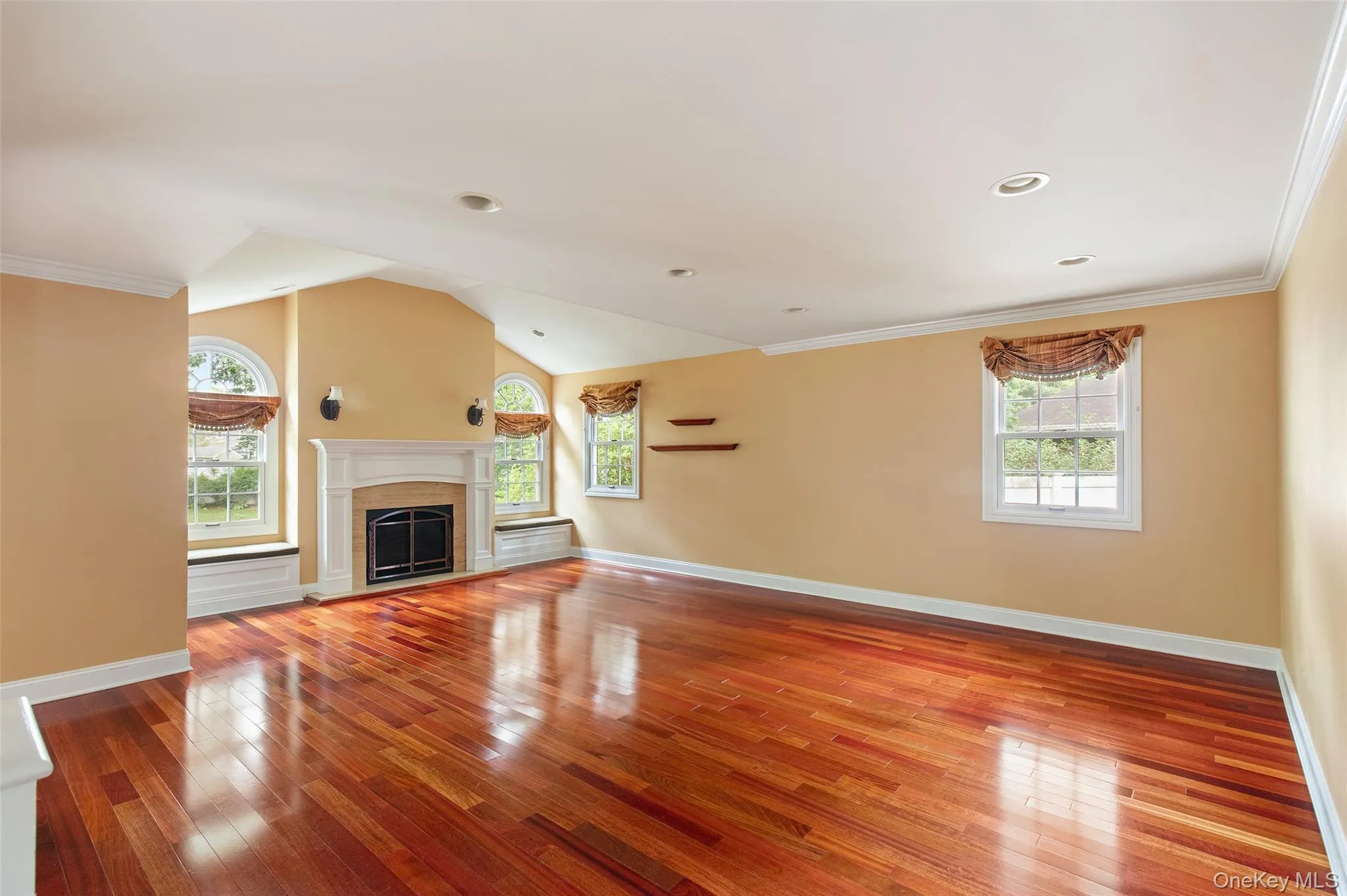 1390 Poulson Street, Hempstead, NY, 5 Bedrooms Bedrooms, 9 Rooms Rooms,2 BathroomsBathrooms,Residential,For Rent,Poulson,0,KEY1017581 1390 Poulson Street, Hempstead, NY, 5 Bedrooms Bedrooms, 9 Rooms Rooms,2 BathroomsBathrooms,Residential,For Rent,Poulson,0,KEY1017581