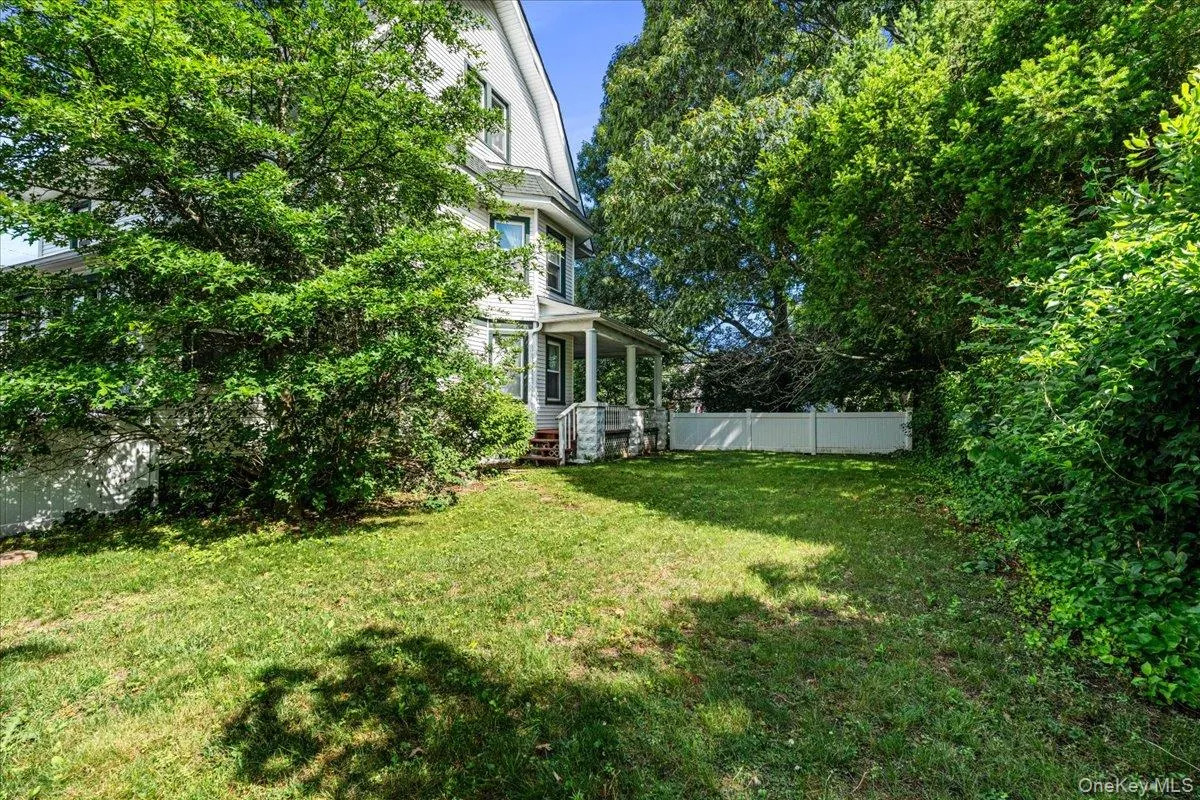 169 Park Avenue, Hempstead, NY, 5 Bedrooms Bedrooms, 8 Rooms Rooms,3 BathroomsBathrooms,Residential,For Rent,Park,0,KEY1017586 169 Park Avenue, Hempstead, NY, 5 Bedrooms Bedrooms, 8 Rooms Rooms,3 BathroomsBathrooms,Residential,For Rent,Park,0,KEY1017586