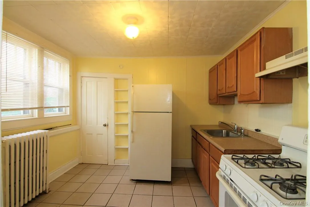 119 High Street, Peekskill, NY, 1 Bedroom Bedrooms, 3 Rooms Rooms,1 BathroomBathrooms,Residential Lease,For Rent,High,0,1017587 119 High Street, Peekskill, NY, 1 Bedroom Bedrooms, 3 Rooms Rooms,1 BathroomBathrooms,Residential Lease,For Rent,High,0,1017587