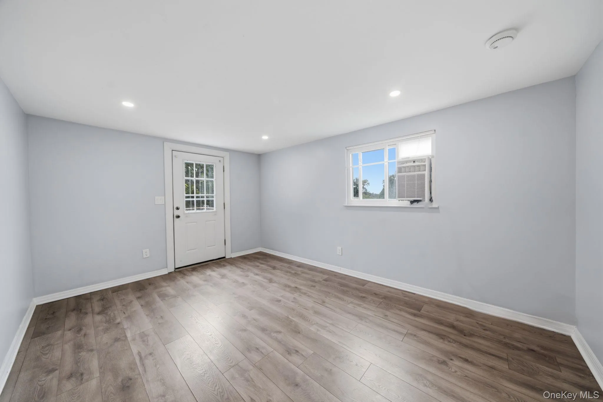 LR with Laminate Flooring, Recessed Lighting, Access to Private Deck LR with Laminate Flooring, Recessed Lighting, Access to Private Deck