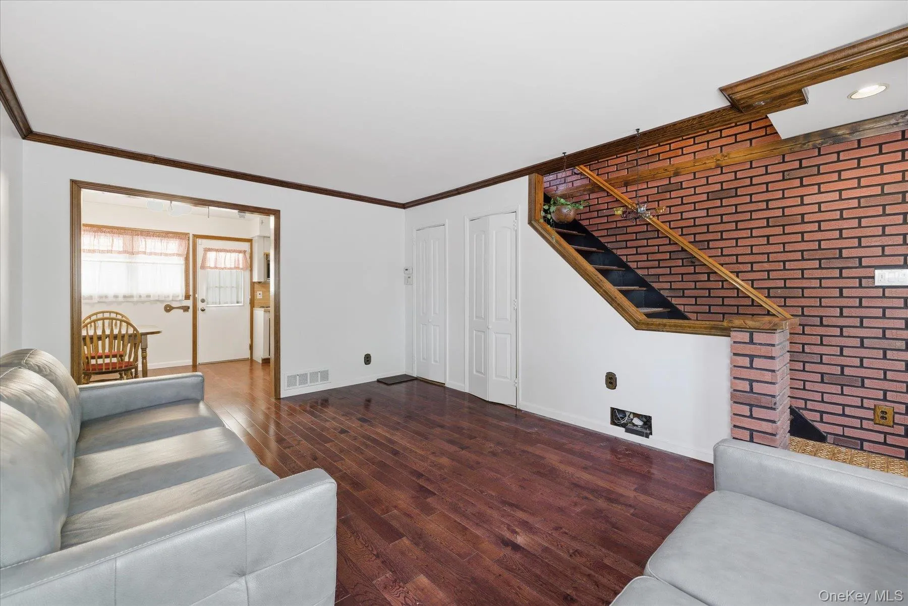 6741 197th Street, New York, NY, 2 Bedrooms Bedrooms, 4 Rooms Rooms,1 BathroomBathrooms,Residential,For Rent,197th,0,KEY1017592 6741 197th Street, New York, NY, 2 Bedrooms Bedrooms, 4 Rooms Rooms,1 BathroomBathrooms,Residential,For Rent,197th,0,KEY1017592