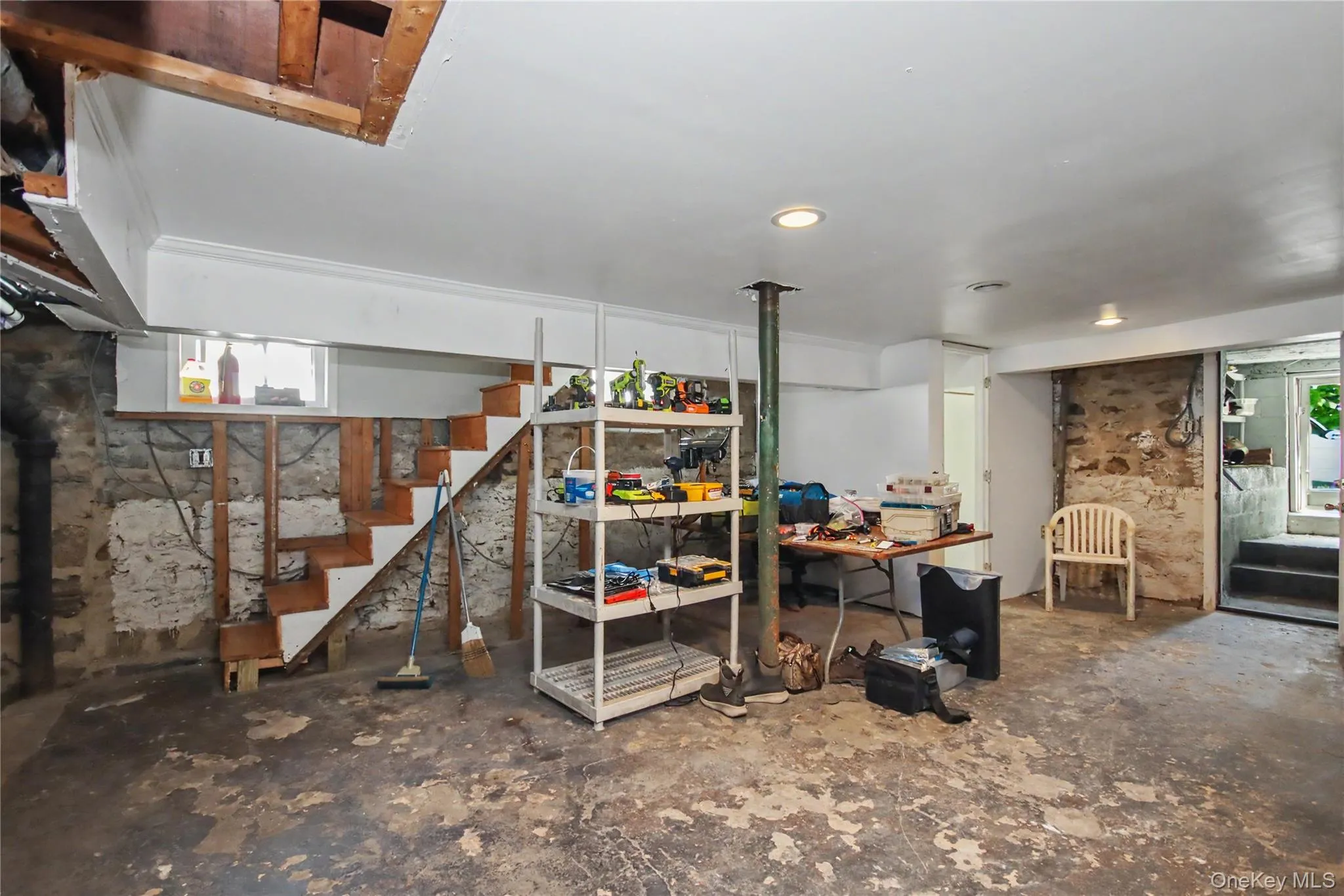 Walk-out basement. Walk-out basement.