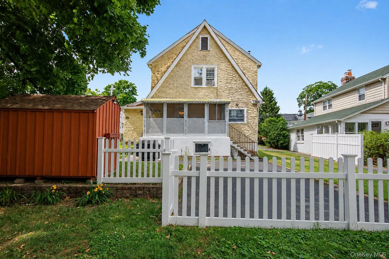 31 Brookdale Avenue, White Plains, NY, 4 Bedrooms Bedrooms, 6 Rooms Rooms,2 BathroomsBathrooms,Residential,For Rent,Brookdale,0,KEY1017593 31 Brookdale Avenue, White Plains, NY, 4 Bedrooms Bedrooms, 6 Rooms Rooms,2 BathroomsBathrooms,Residential,For Rent,Brookdale,0,KEY1017593