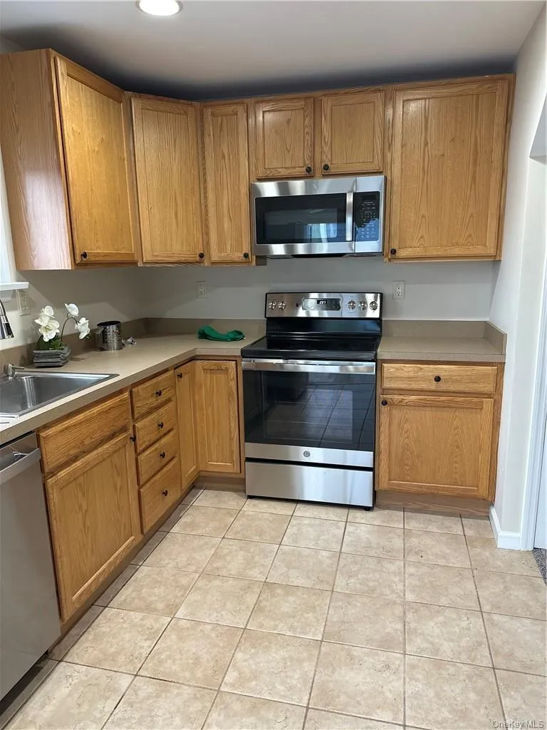 100 Dunderberg Road, Putnam Valley, NY, 2 Bedrooms Bedrooms, 5 Rooms Rooms,1 BathroomBathrooms,Residential Lease,For Rent,Dunderberg,0,1017594 100 Dunderberg Road, Putnam Valley, NY, 2 Bedrooms Bedrooms, 5 Rooms Rooms,1 BathroomBathrooms,Residential Lease,For Rent,Dunderberg,0,1017594