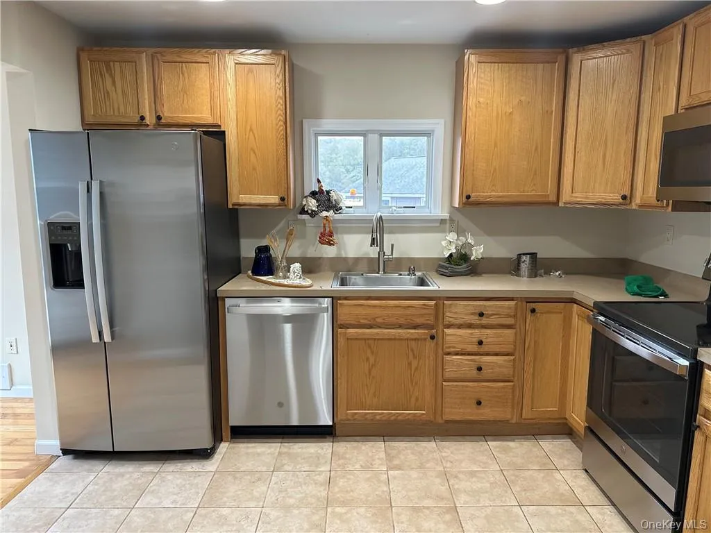 100 Dunderberg Road, Putnam Valley, NY, 2 Bedrooms Bedrooms, 5 Rooms Rooms,1 BathroomBathrooms,Residential Lease,For Rent,Dunderberg,0,1017594 100 Dunderberg Road, Putnam Valley, NY, 2 Bedrooms Bedrooms, 5 Rooms Rooms,1 BathroomBathrooms,Residential Lease,For Rent,Dunderberg,0,1017594