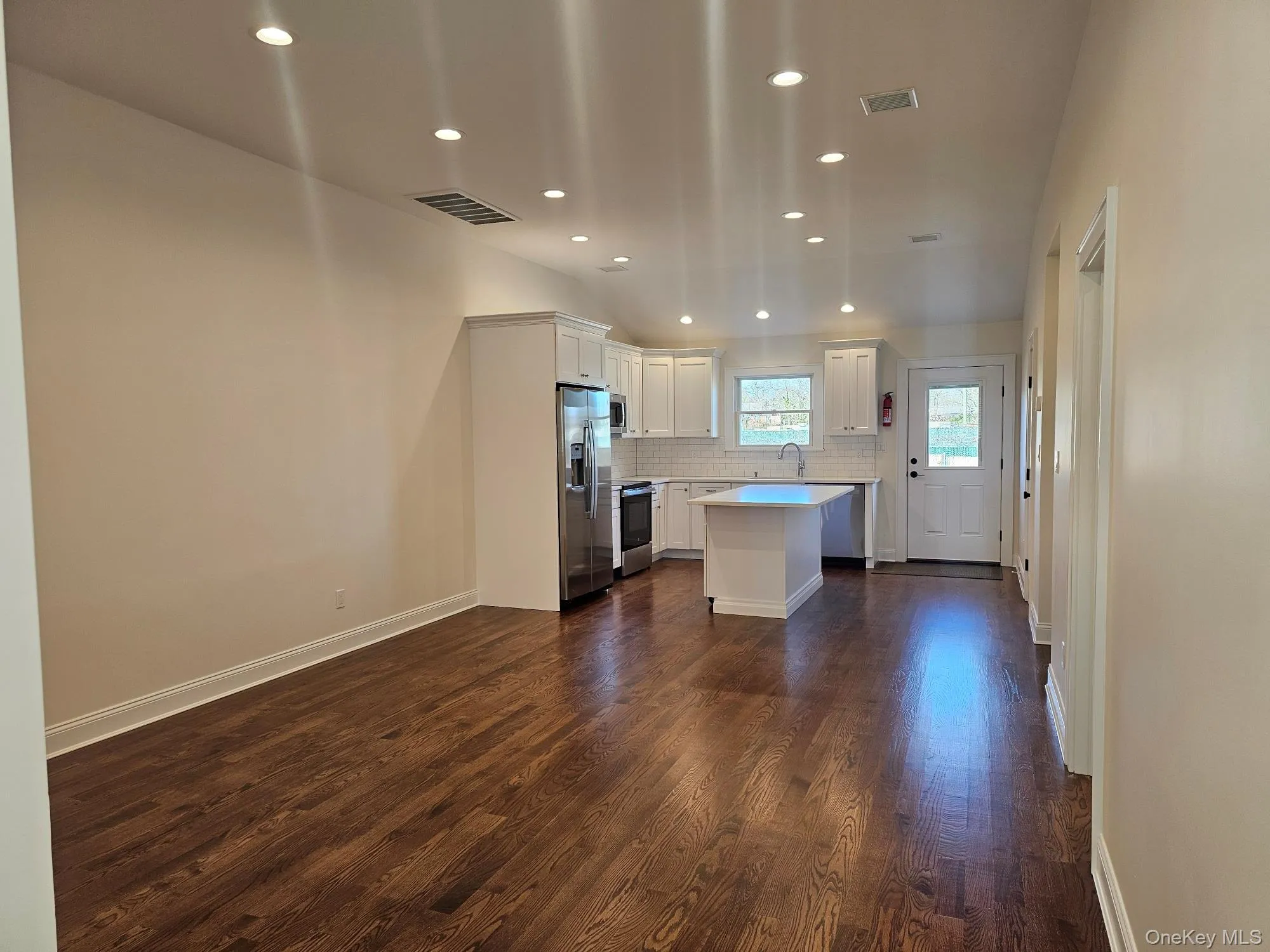 87 Community Road, Islip, NY, 2 Bedrooms Bedrooms, 5 Rooms Rooms,2 BathroomsBathrooms,Residential Lease,For Rent,Community,0,1017595 87 Community Road, Islip, NY, 2 Bedrooms Bedrooms, 5 Rooms Rooms,2 BathroomsBathrooms,Residential Lease,For Rent,Community,0,1017595