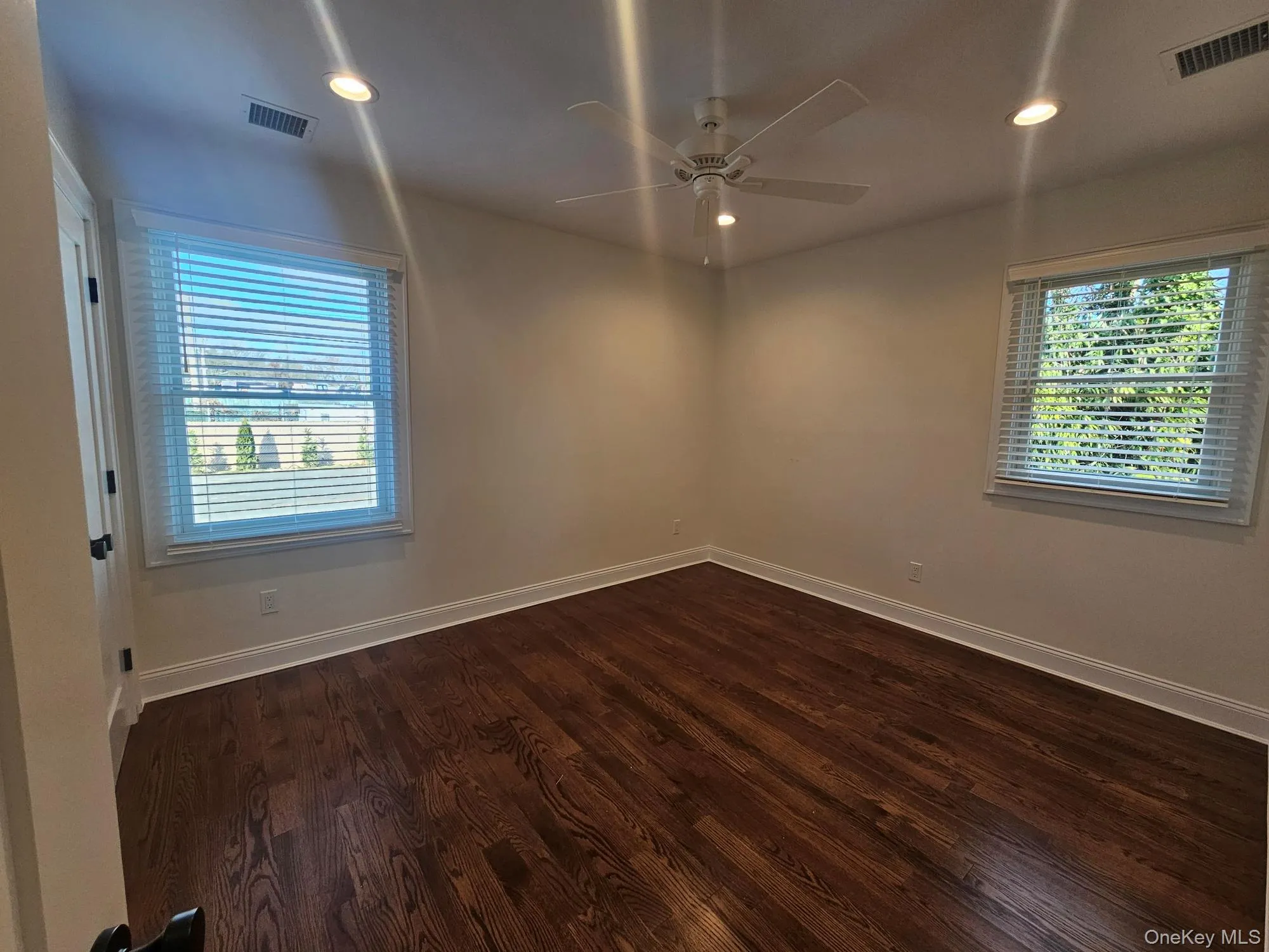 87 Community Road, Islip, NY, 2 Bedrooms Bedrooms, 5 Rooms Rooms,2 BathroomsBathrooms,Residential Lease,For Rent,Community,0,1017595 87 Community Road, Islip, NY, 2 Bedrooms Bedrooms, 5 Rooms Rooms,2 BathroomsBathrooms,Residential Lease,For Rent,Community,0,1017595